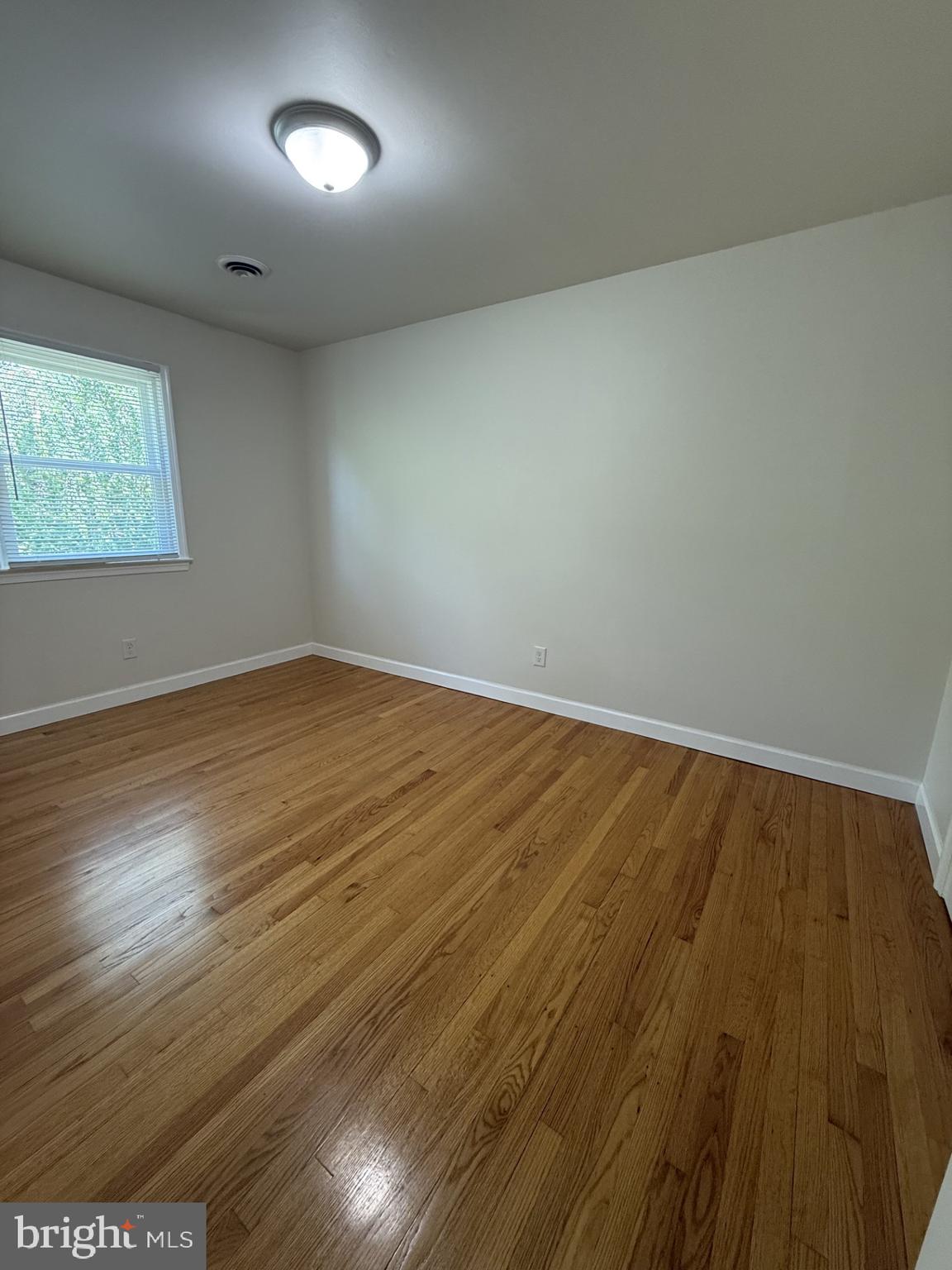 SPRING VALLEY - Residential Lease