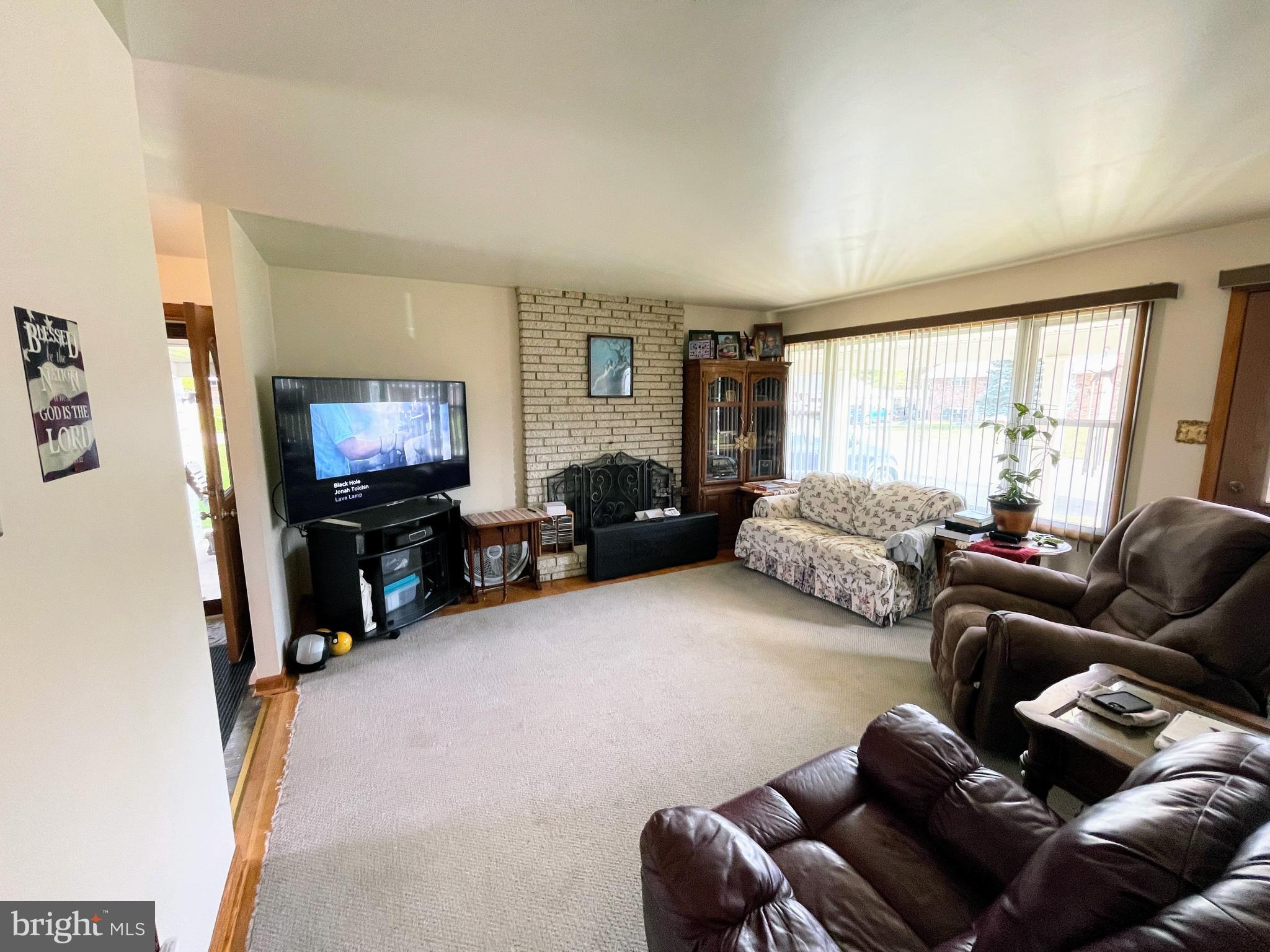 GREENBERRY HILLS - Residential