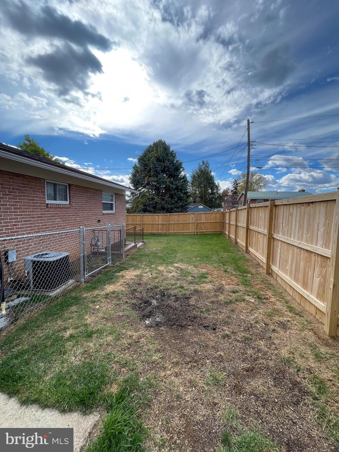 GREENBERRY HILLS - Residential