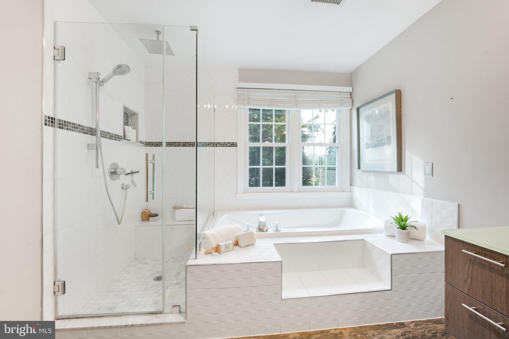 FALLS FARM - Residential