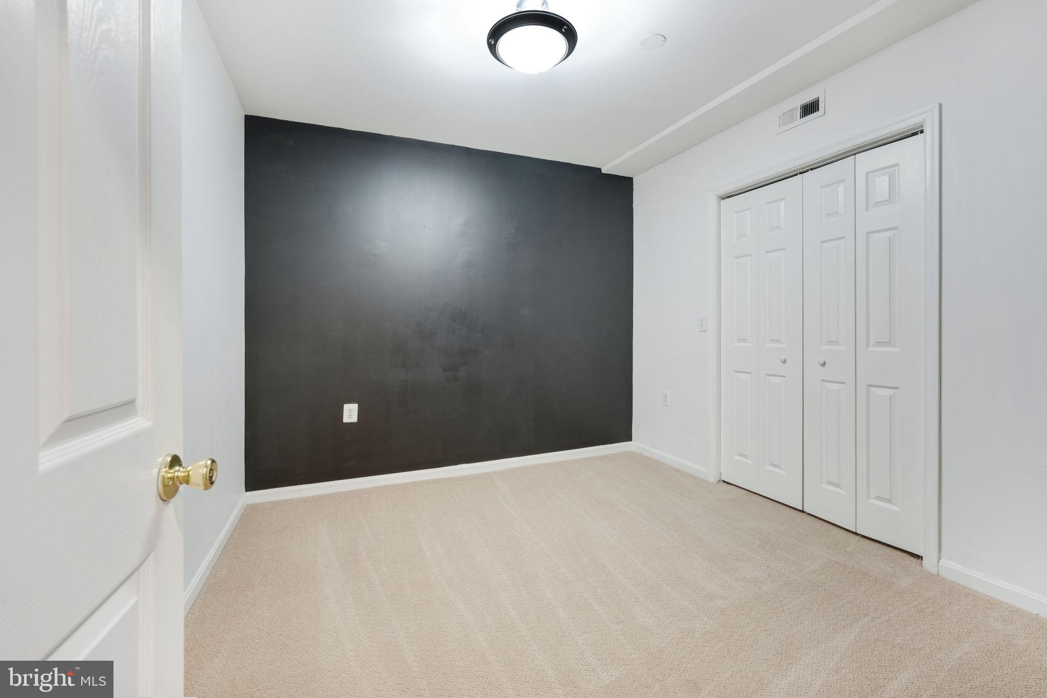 FALLS FARM - Residential