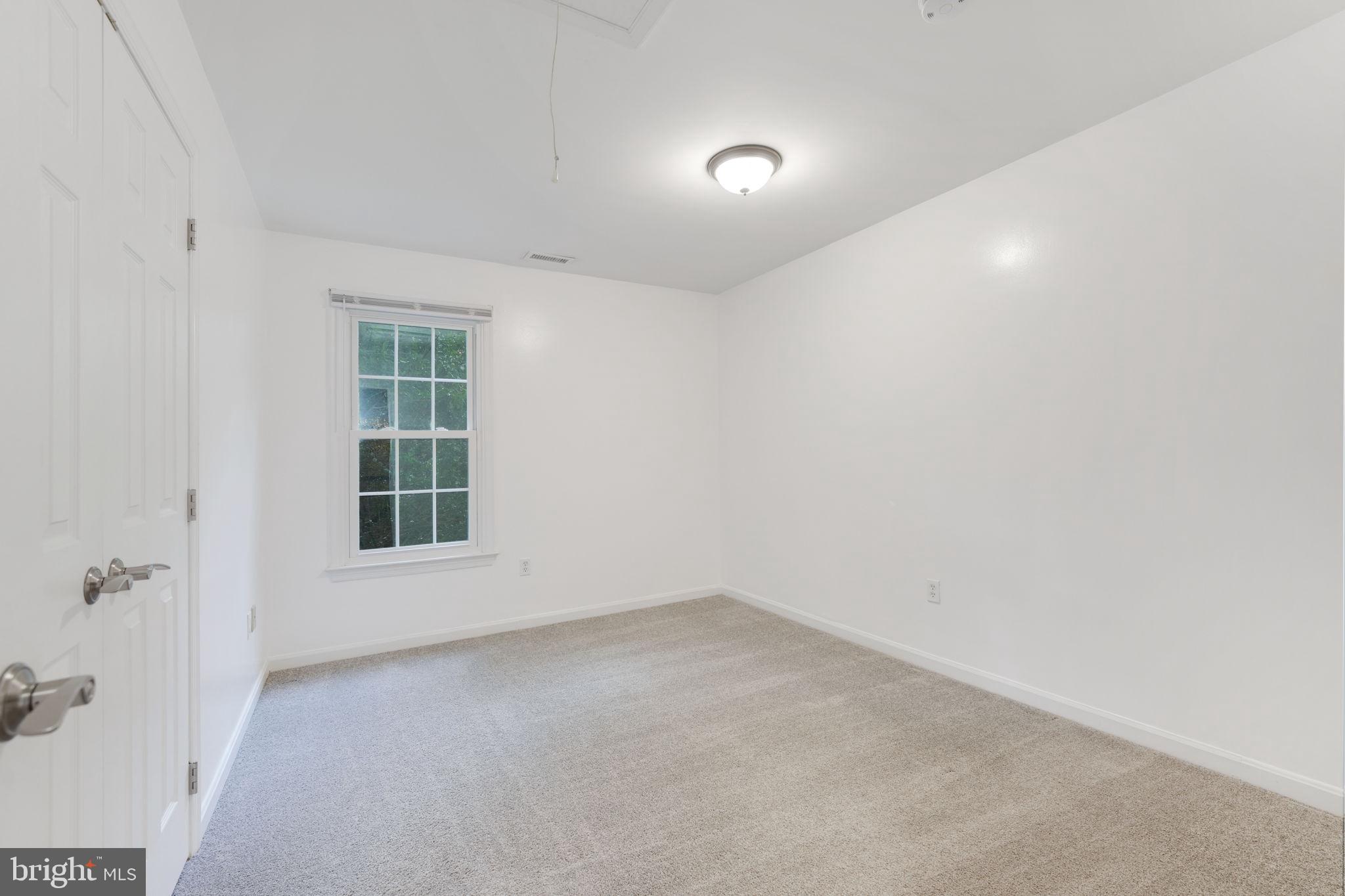 FALLS FARM - Residential