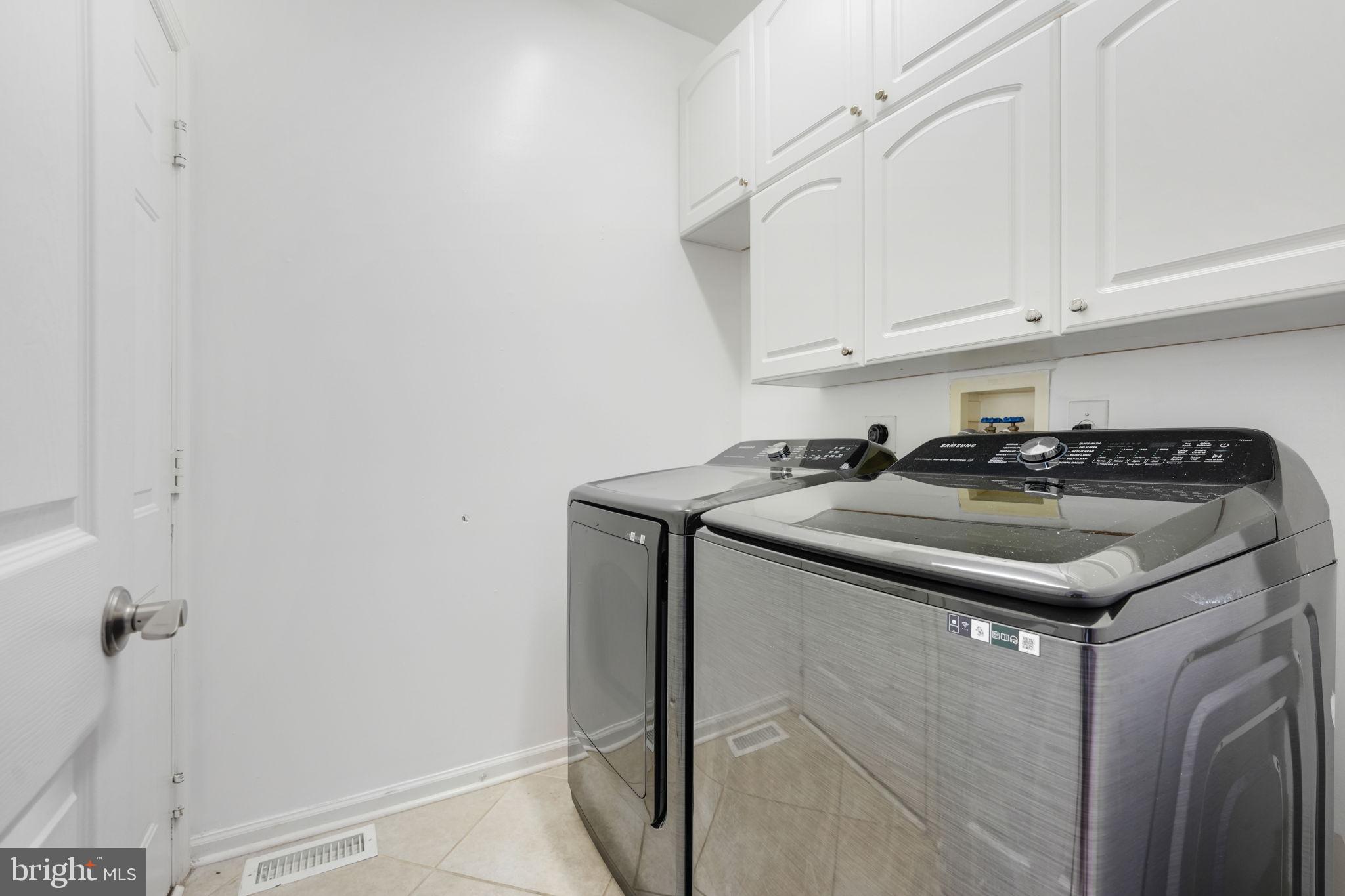 FALLS FARM - Residential