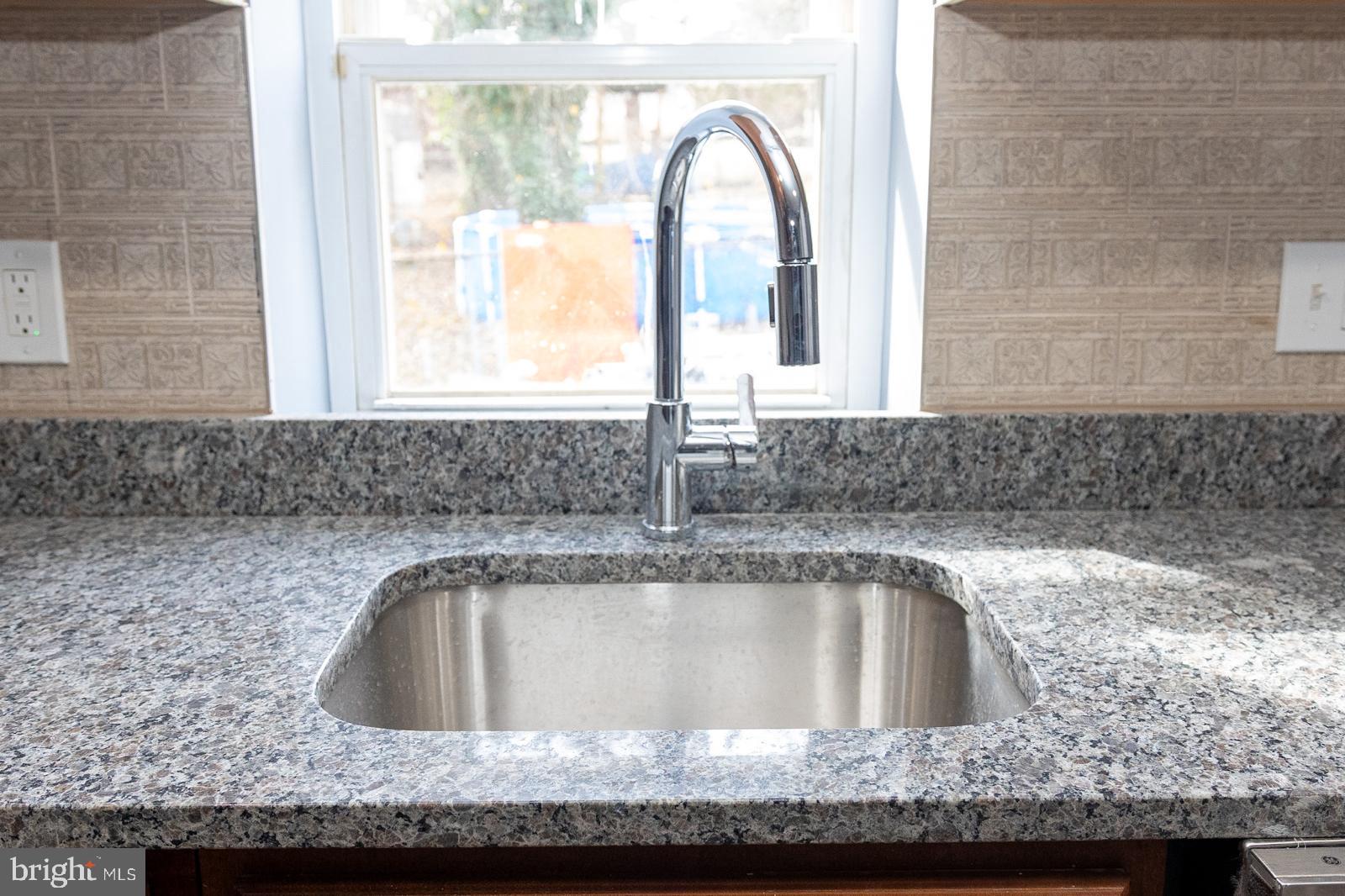 WINDSOR DALE - Residential Lease