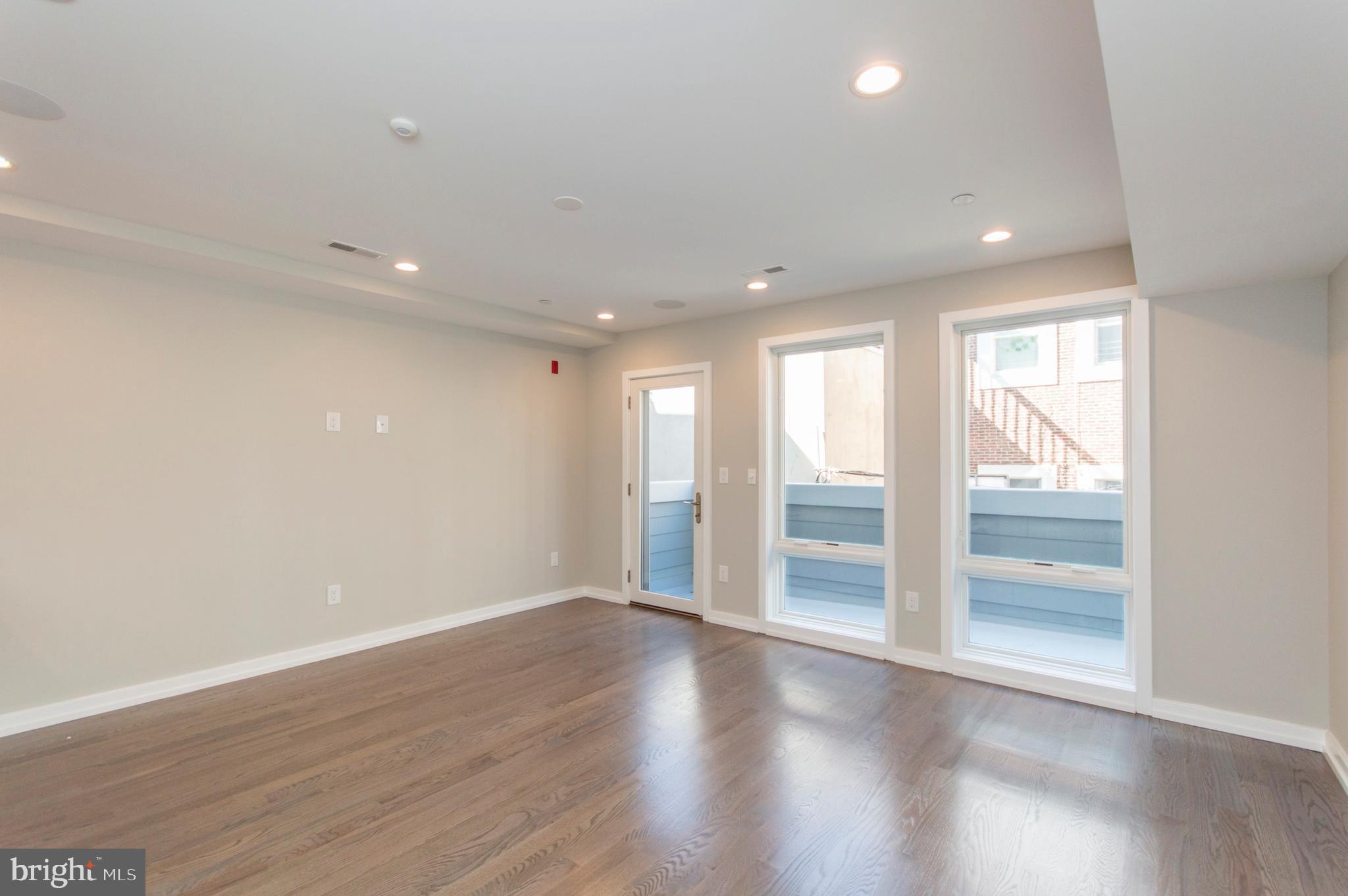 GRADUATE HOSPITAL - Residential Lease