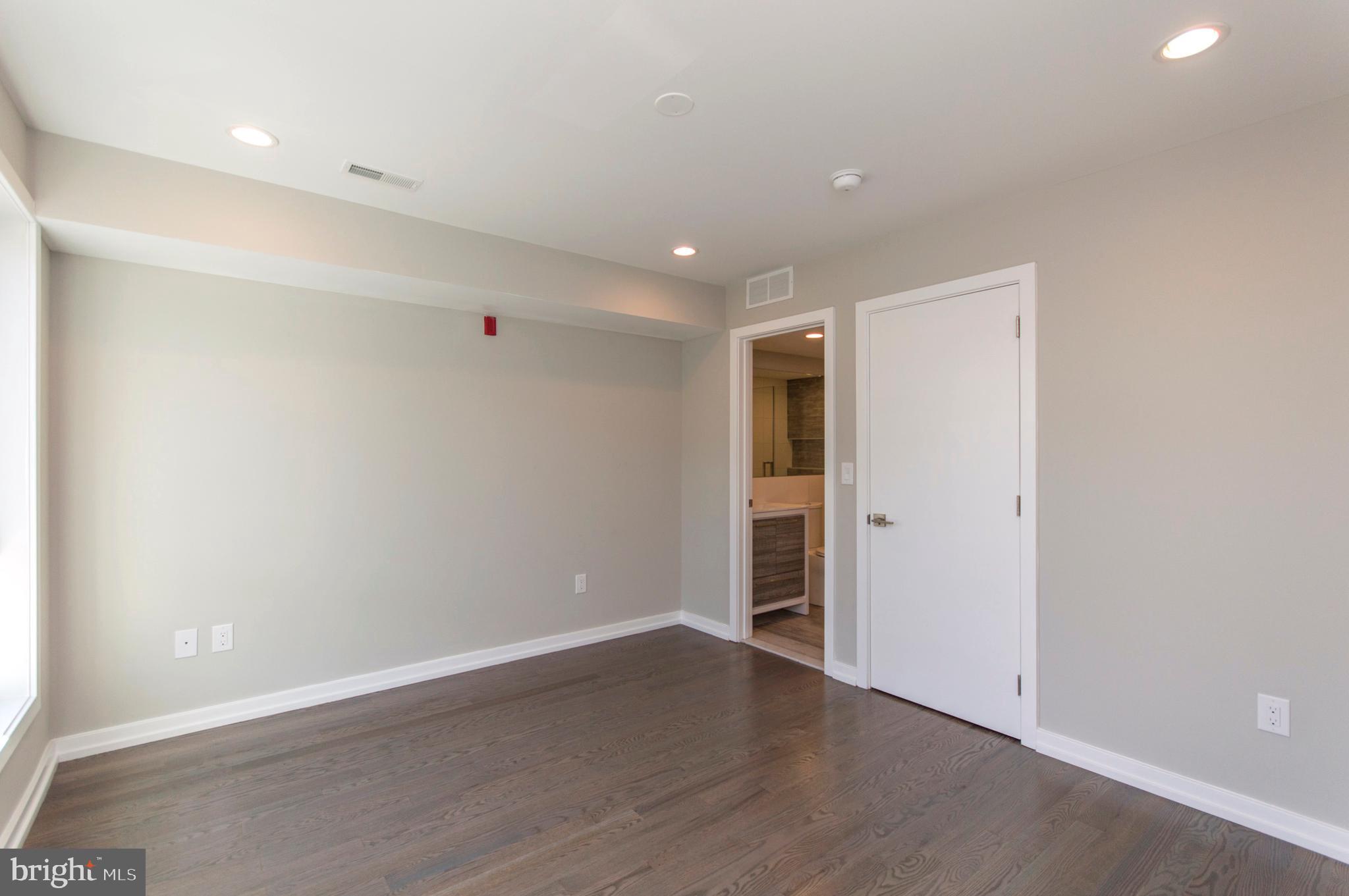 GRADUATE HOSPITAL - Residential Lease