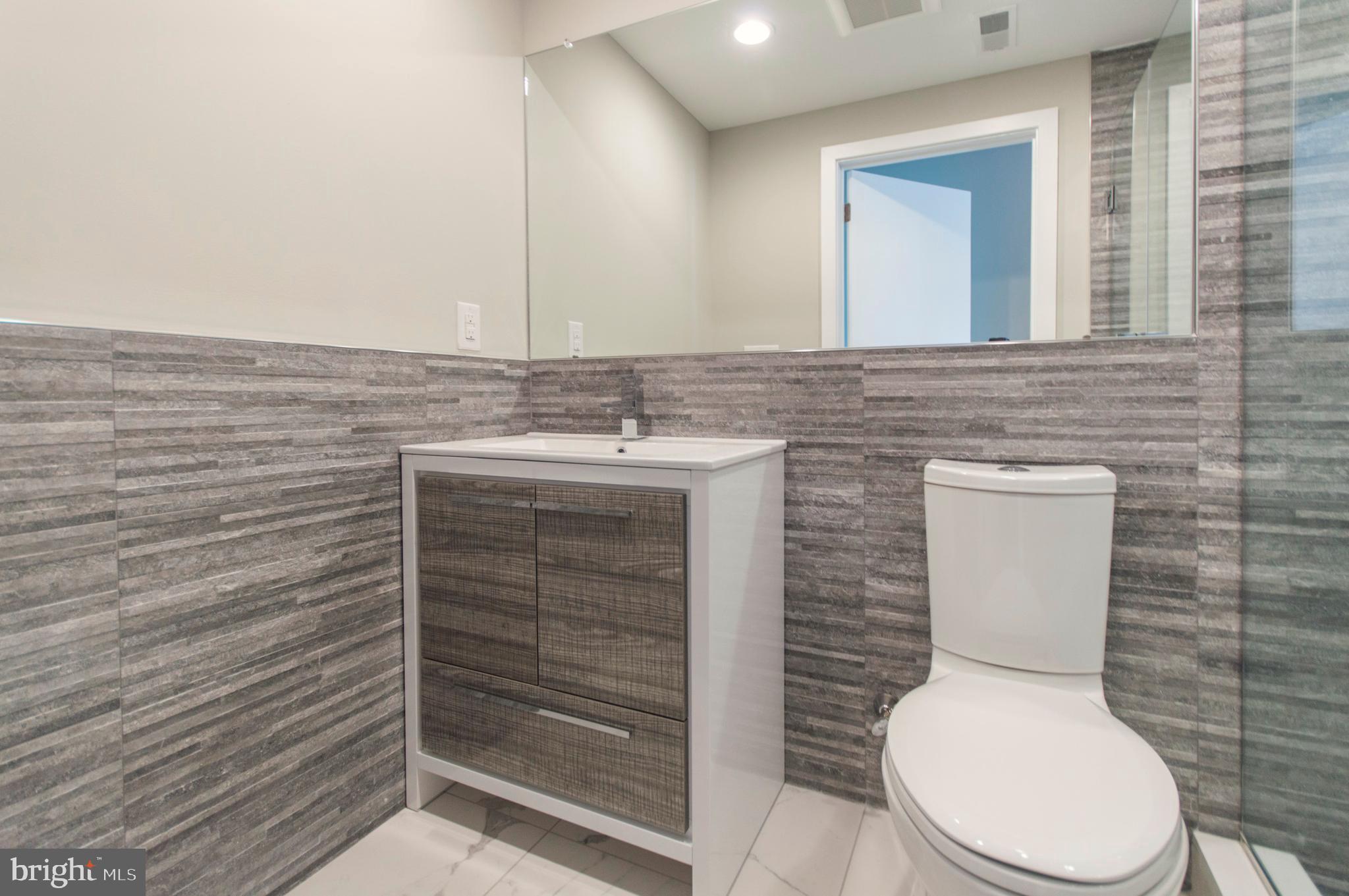 GRADUATE HOSPITAL - Residential Lease