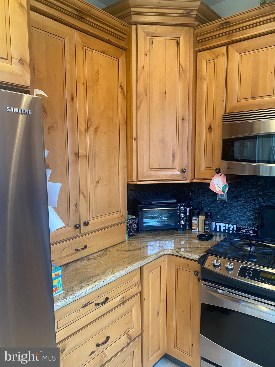 HERITAGE CR ESTS - Residential