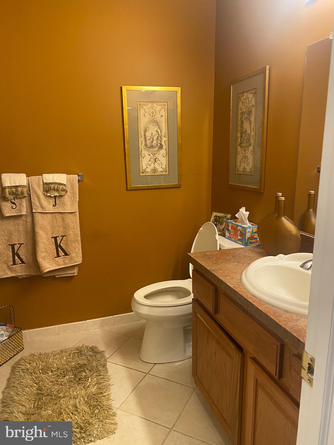 HERITAGE CR ESTS - Residential