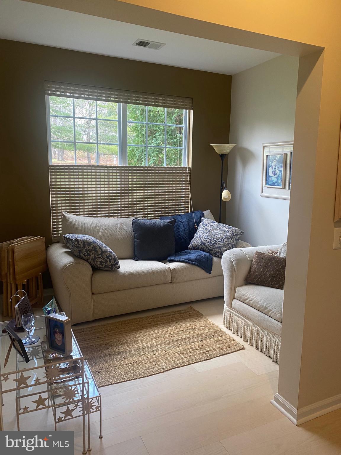 HERITAGE CR ESTS - Residential