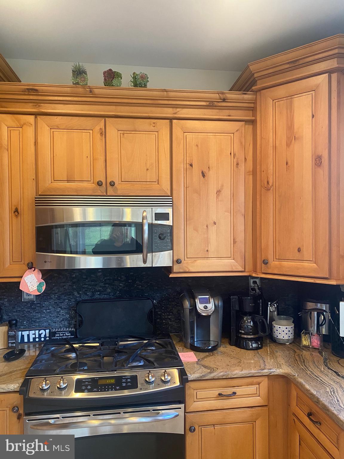 HERITAGE CR ESTS - Residential