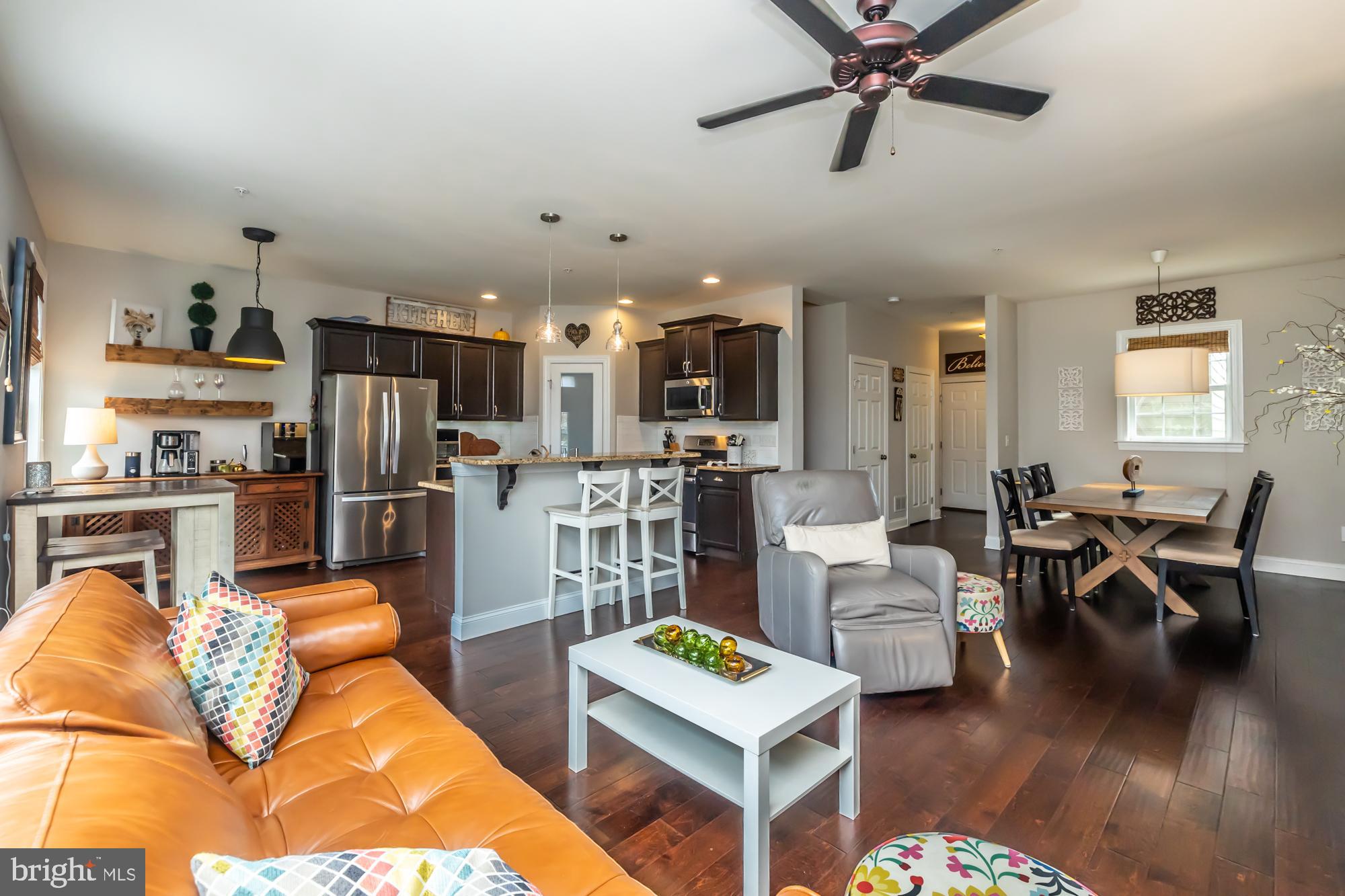 VILLAGE GREENE - Residential