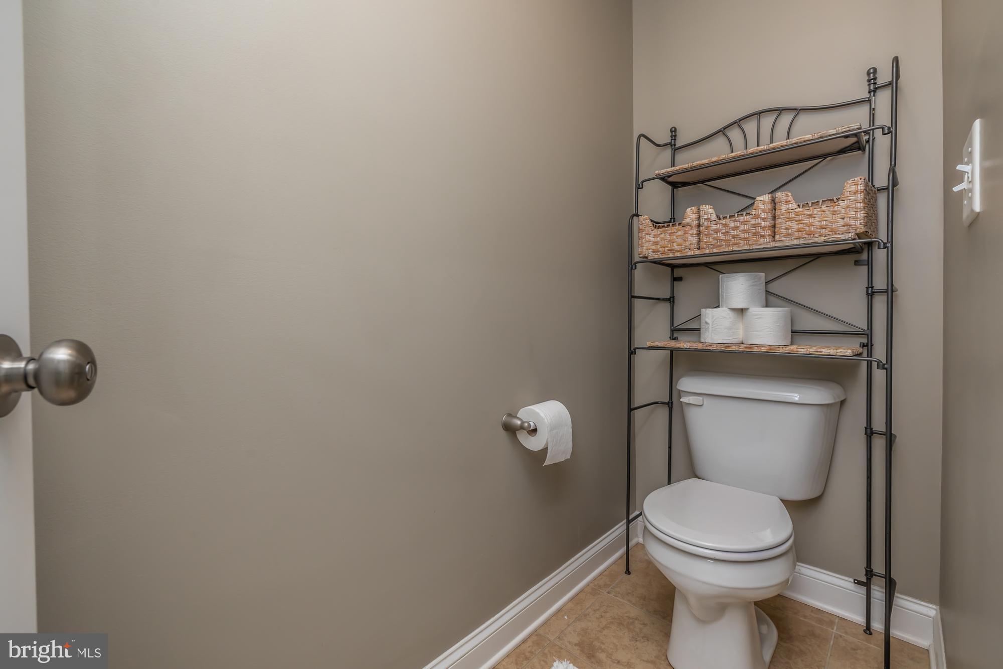 VILLAGE GREENE - Residential