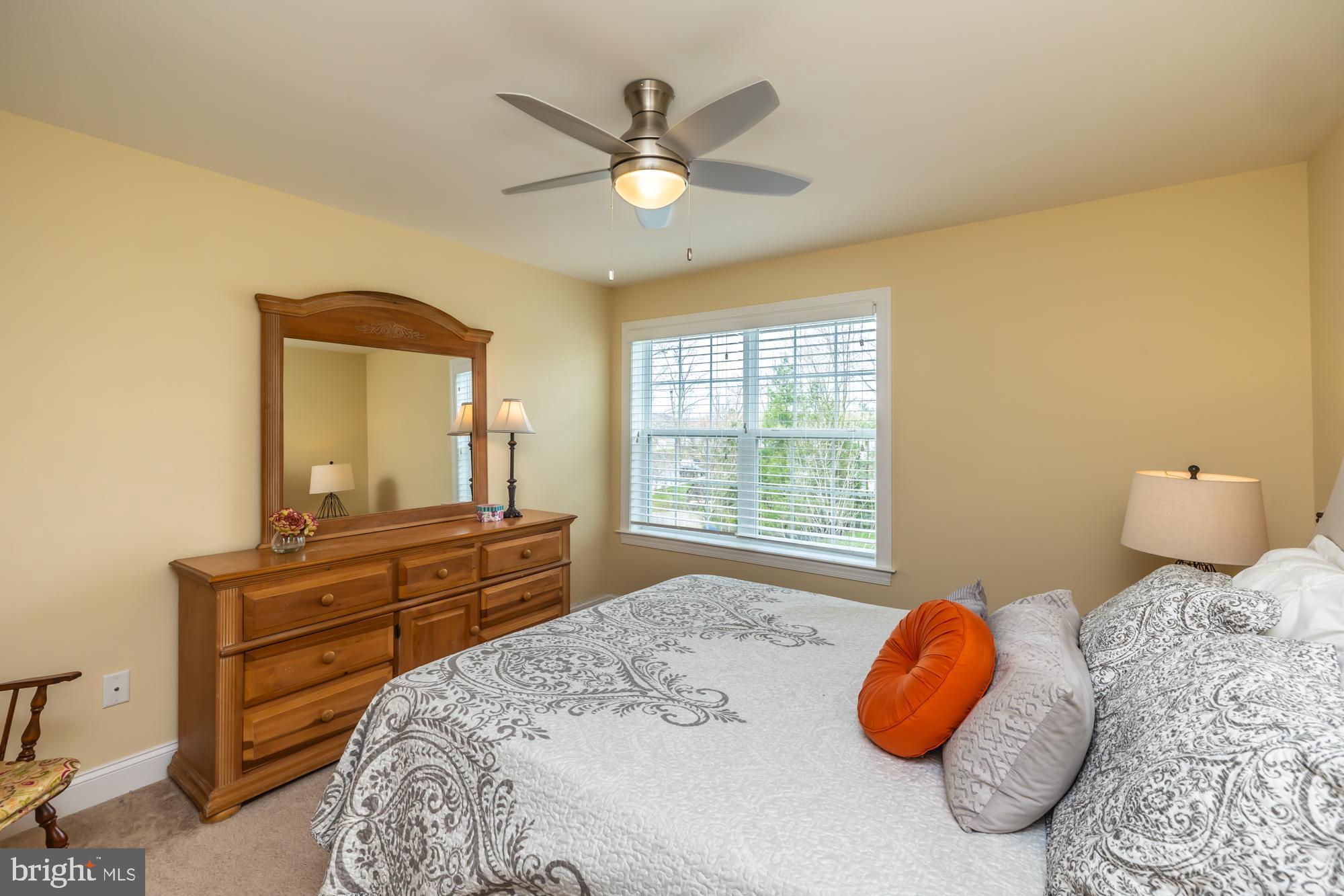 VILLAGE GREENE - Residential