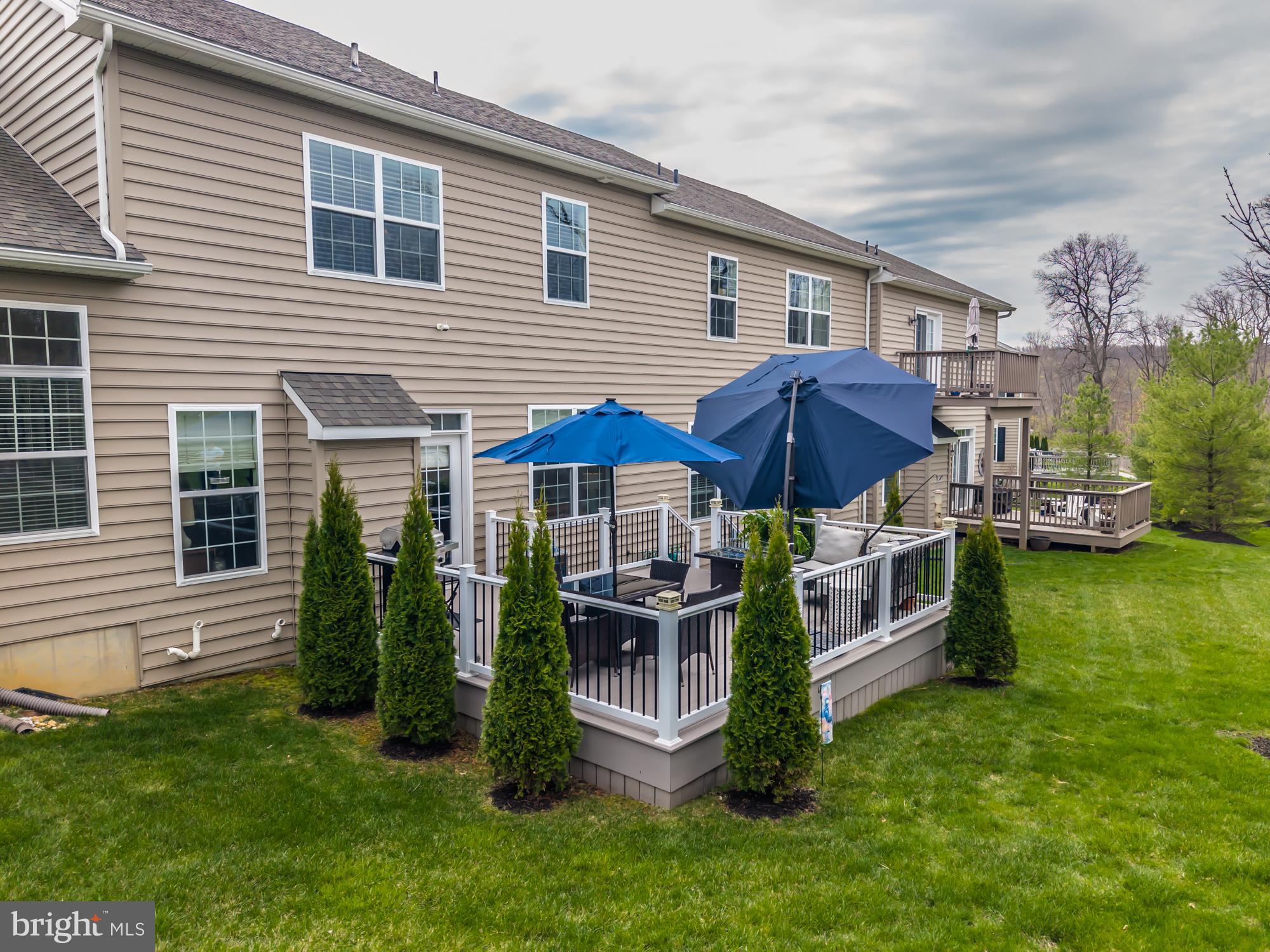 VILLAGE GREENE - Residential