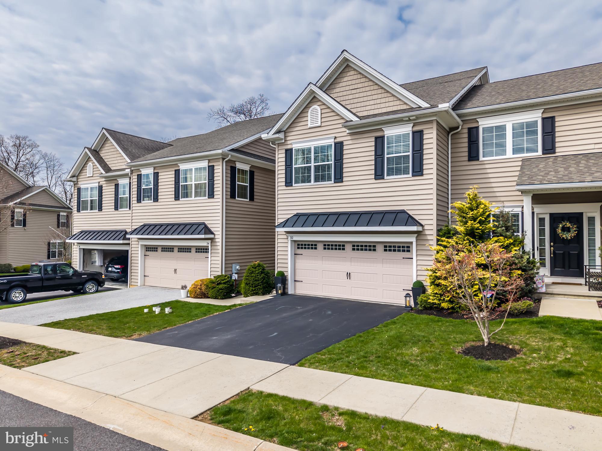 32 NEW VILLAGE GREENE DRIVE