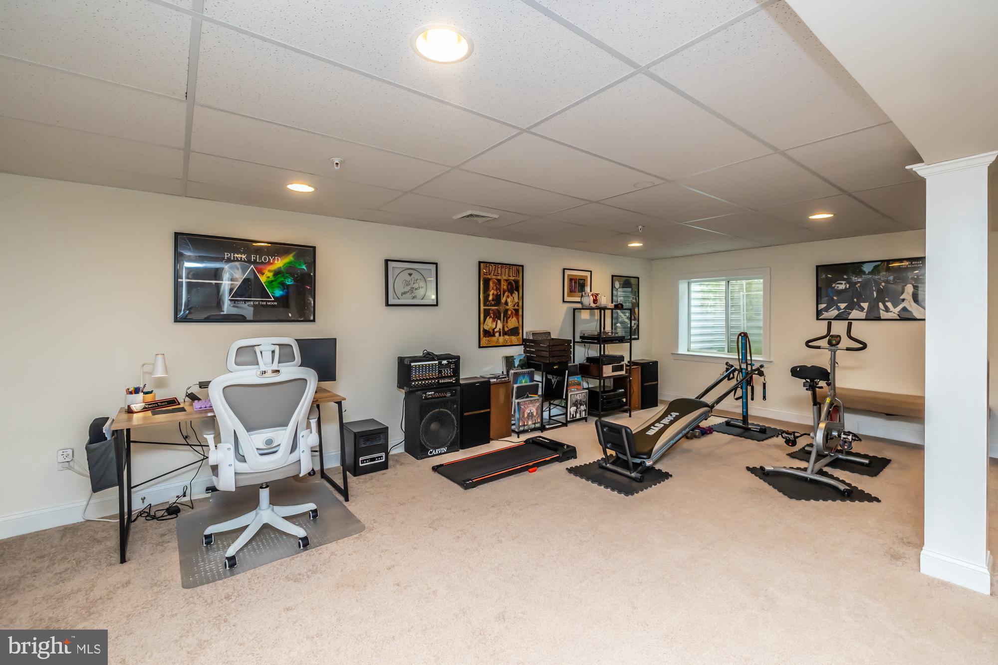 VILLAGE GREENE - Residential