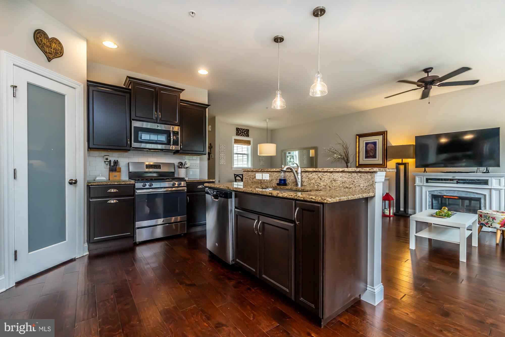 VILLAGE GREENE - Residential