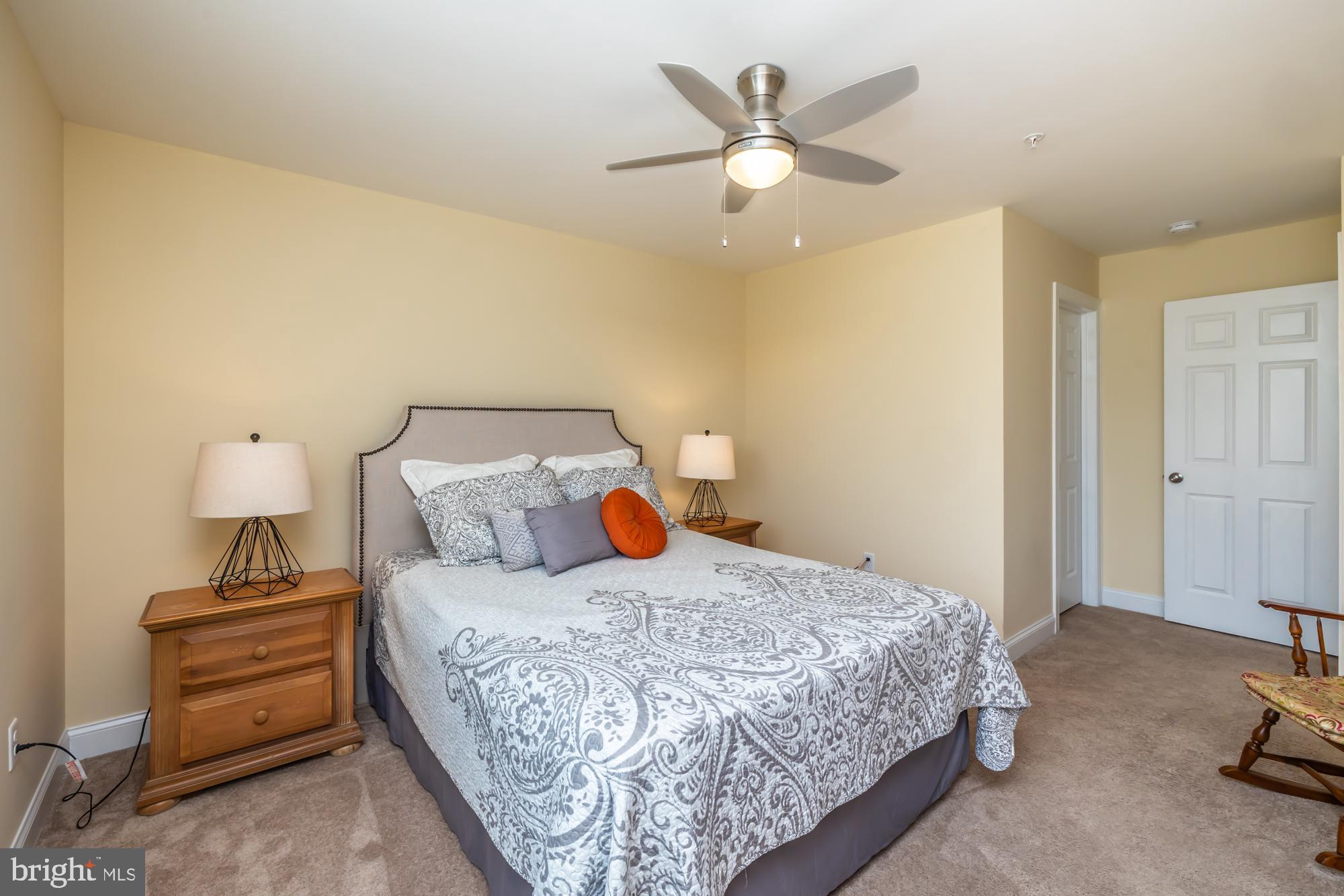 VILLAGE GREENE - Residential