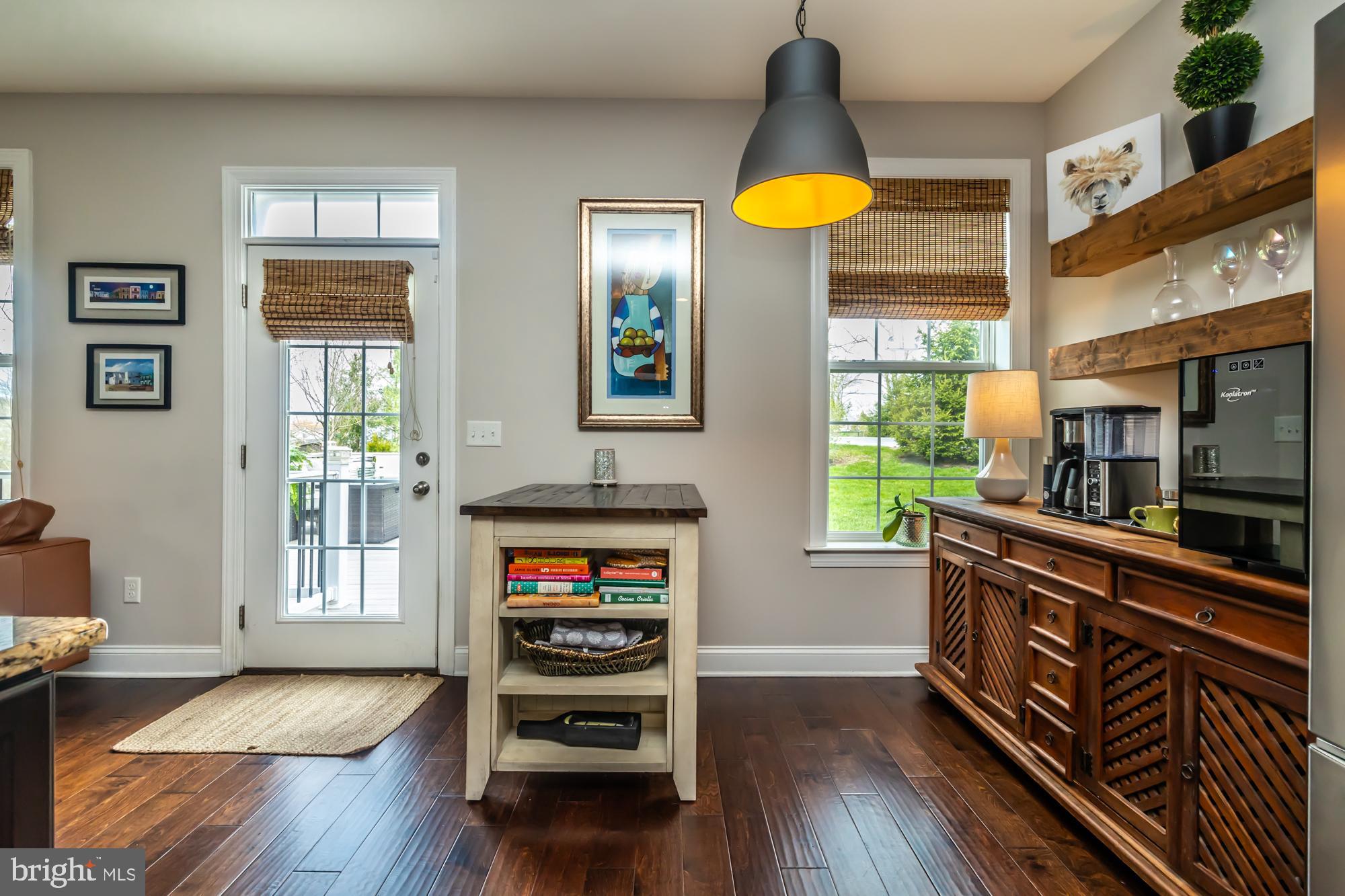 VILLAGE GREENE - Residential