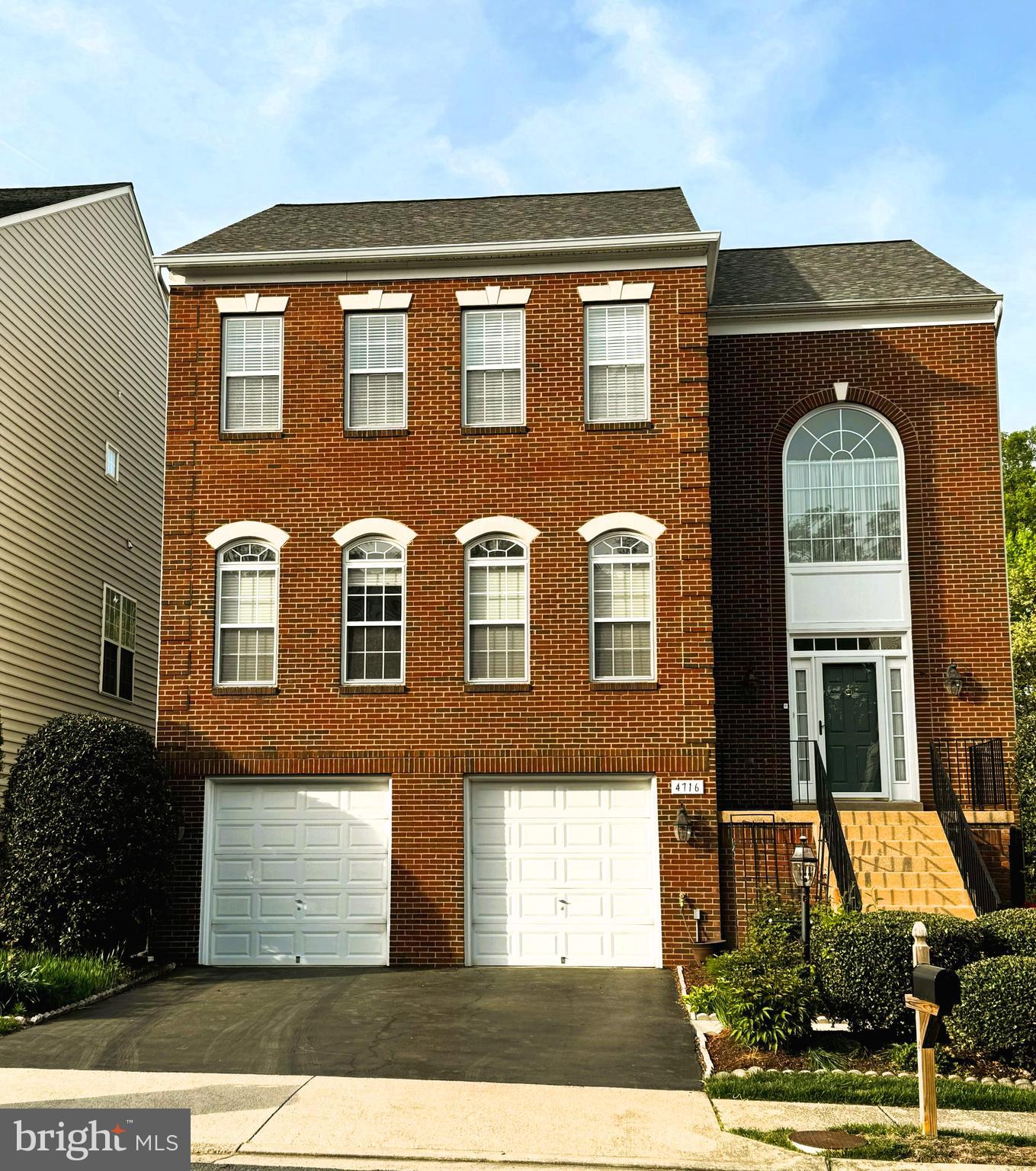 4716 COCHRAN PLACE