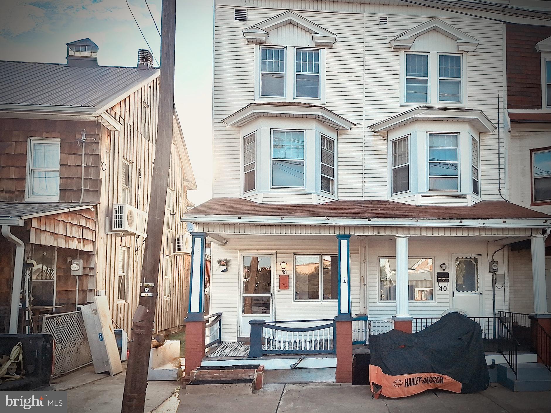 38 N 3RD STREET N