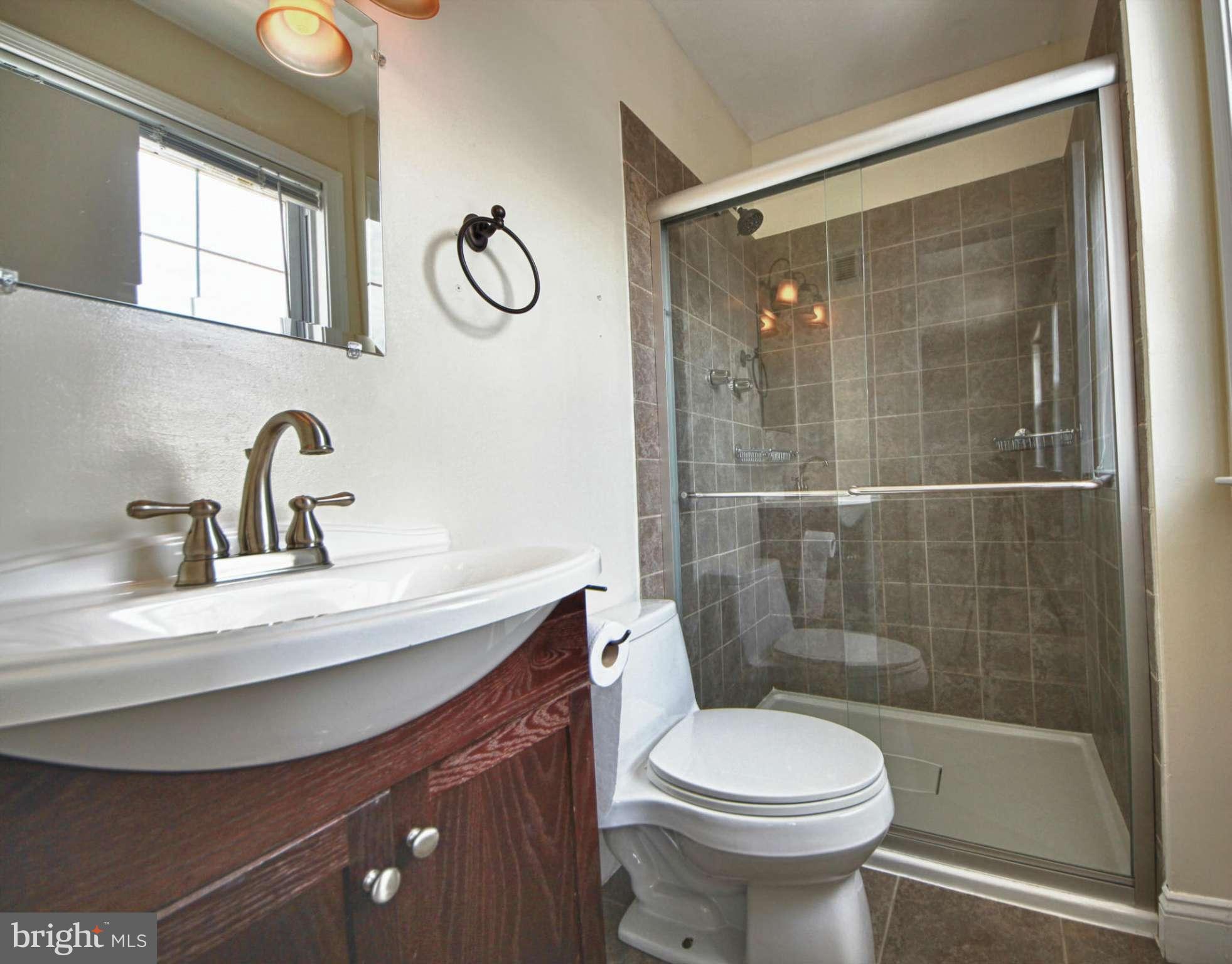 TYSONS MANOR - Residential