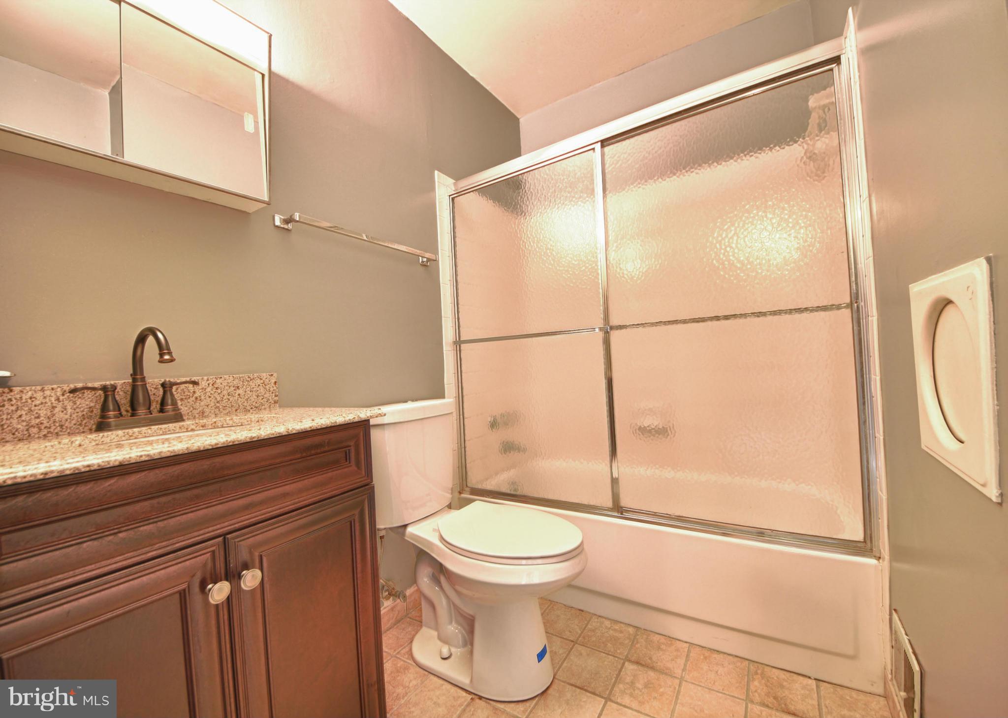 TYSONS MANOR - Residential