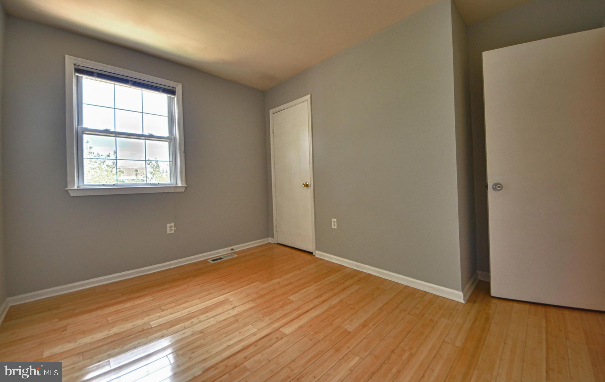 TYSONS MANOR - Residential