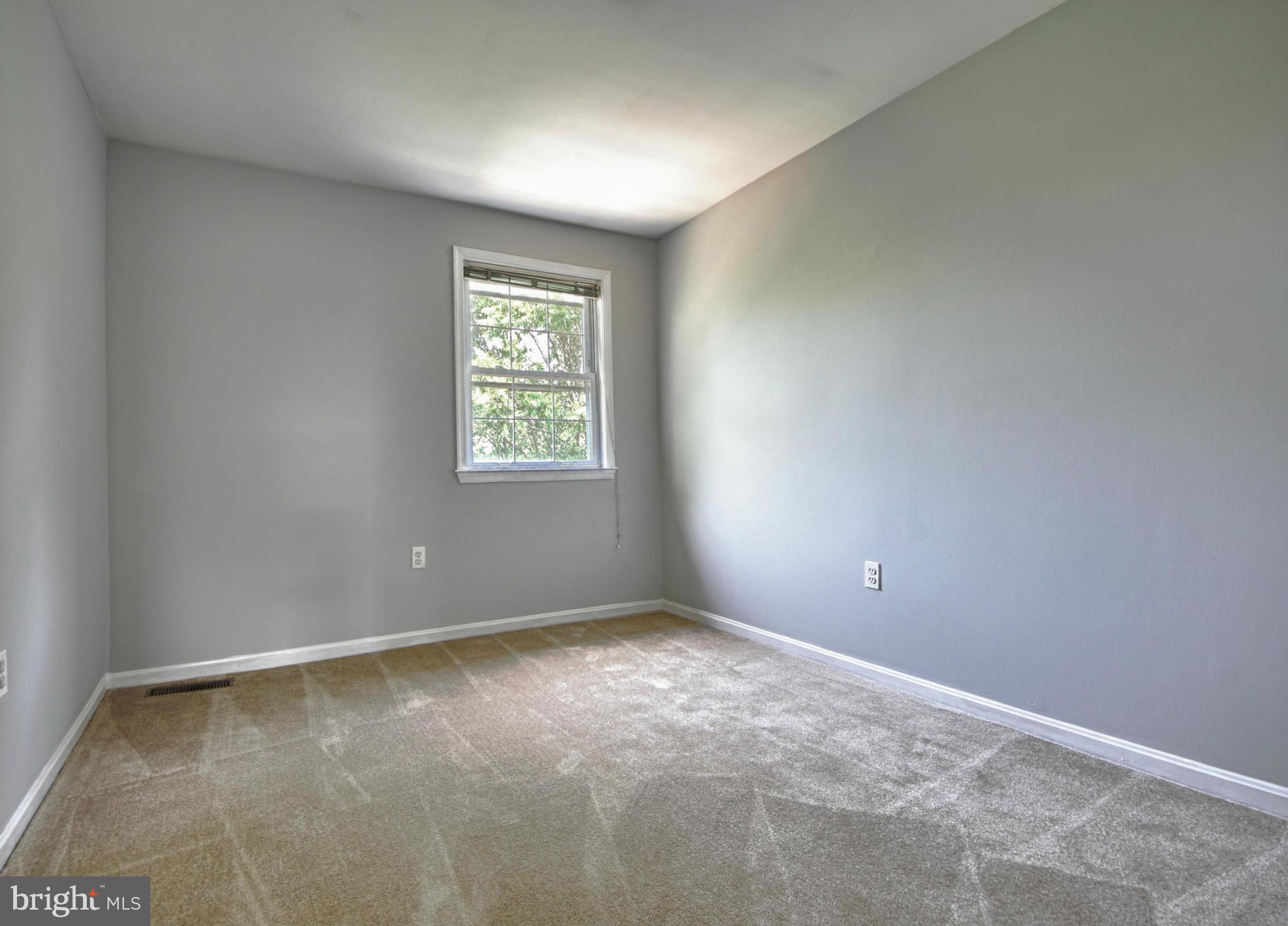 TYSONS MANOR - Residential