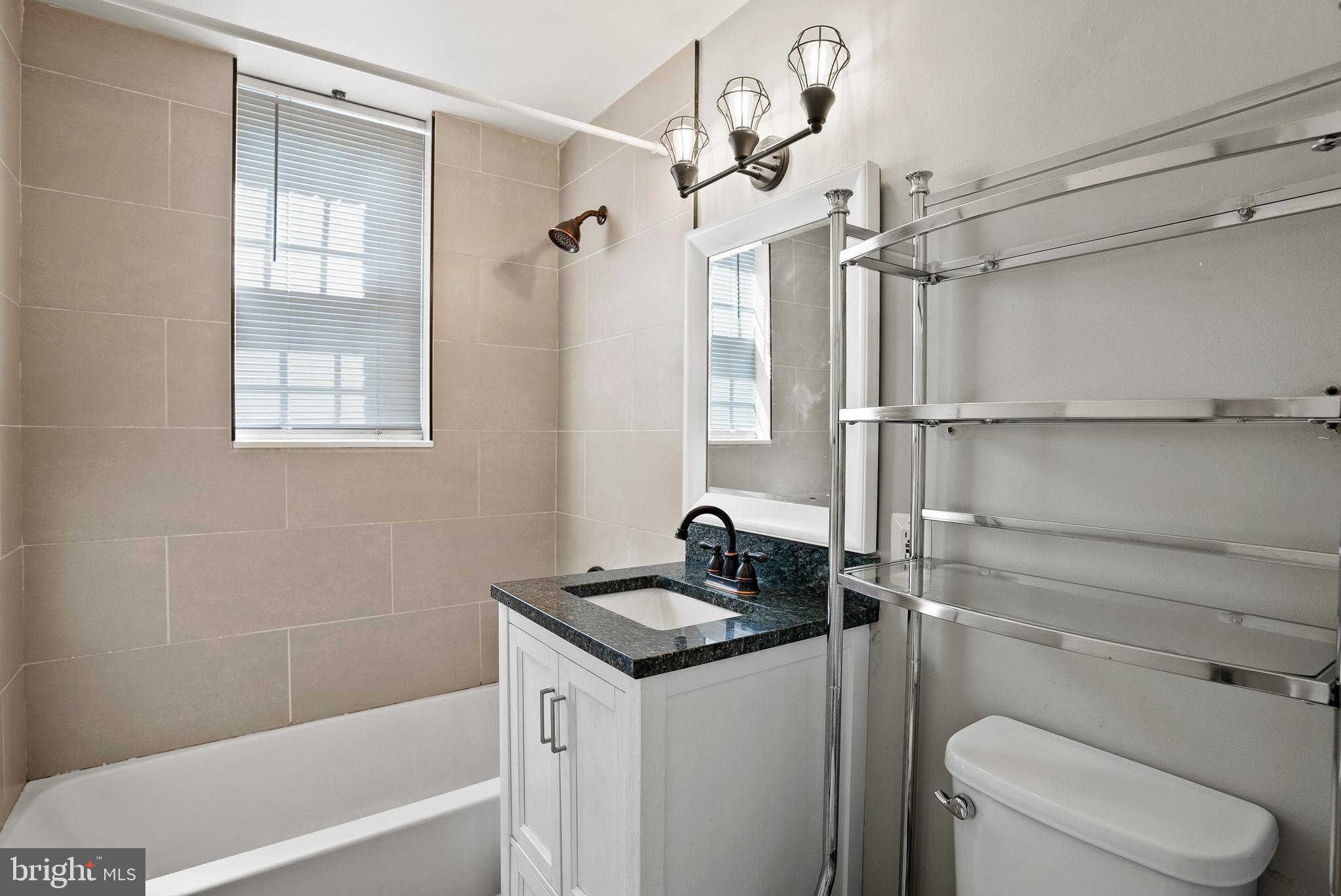 1721 QUEENS LANE 1-103