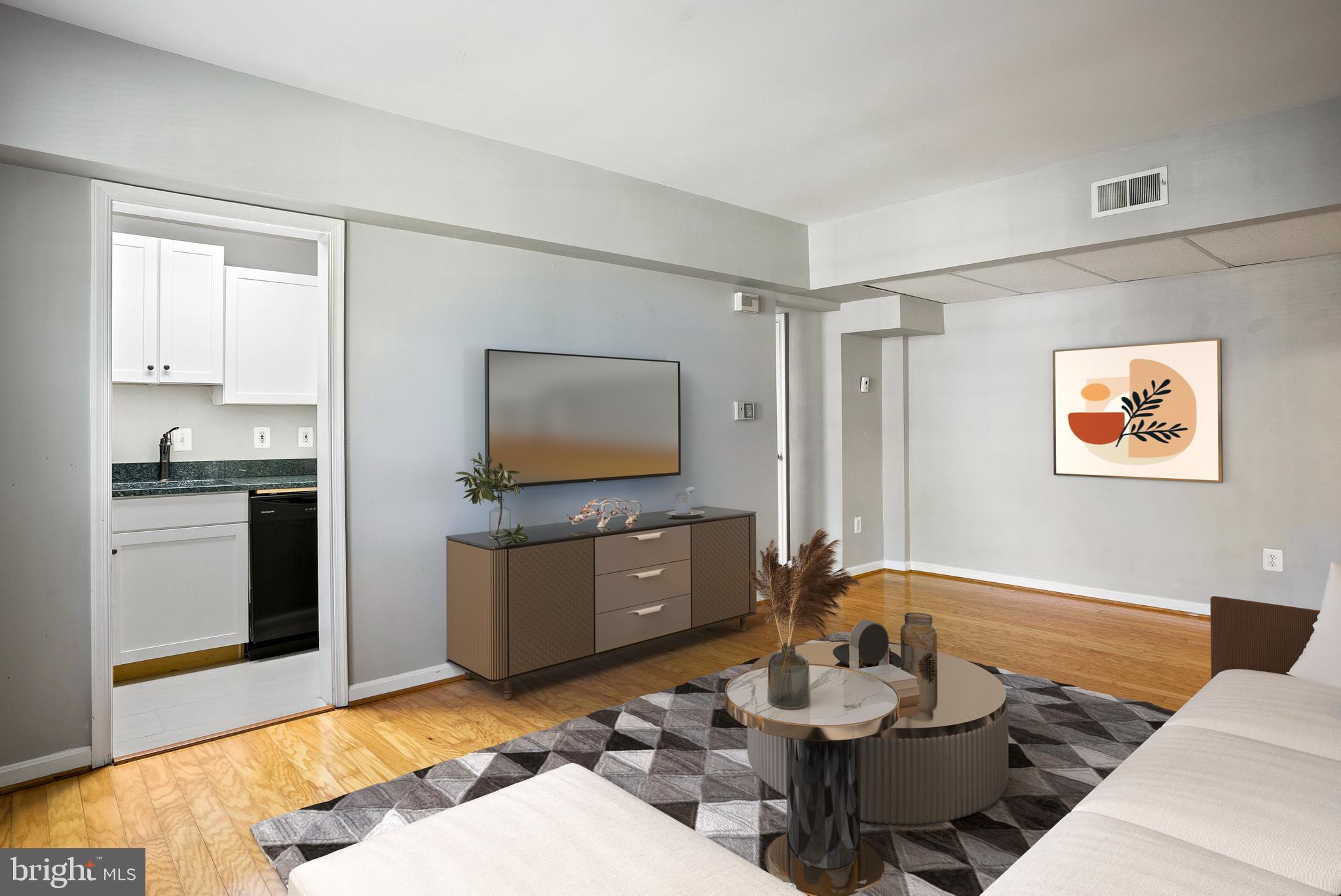 1721 QUEENS LANE 1-103