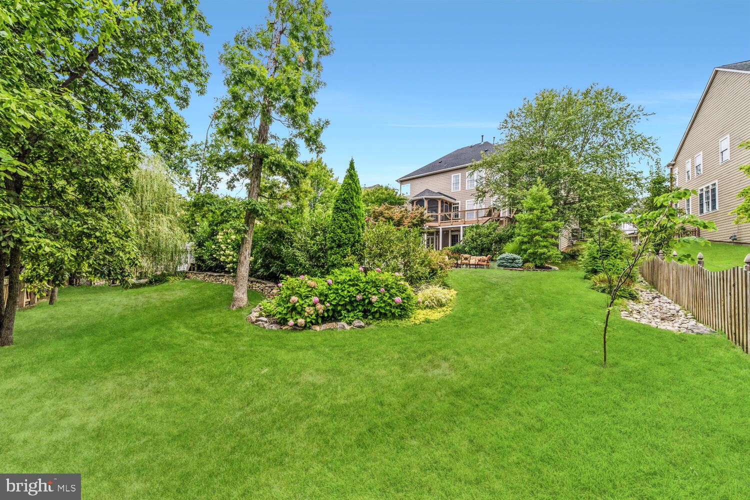 BROADLANDS SOUTH - Residential