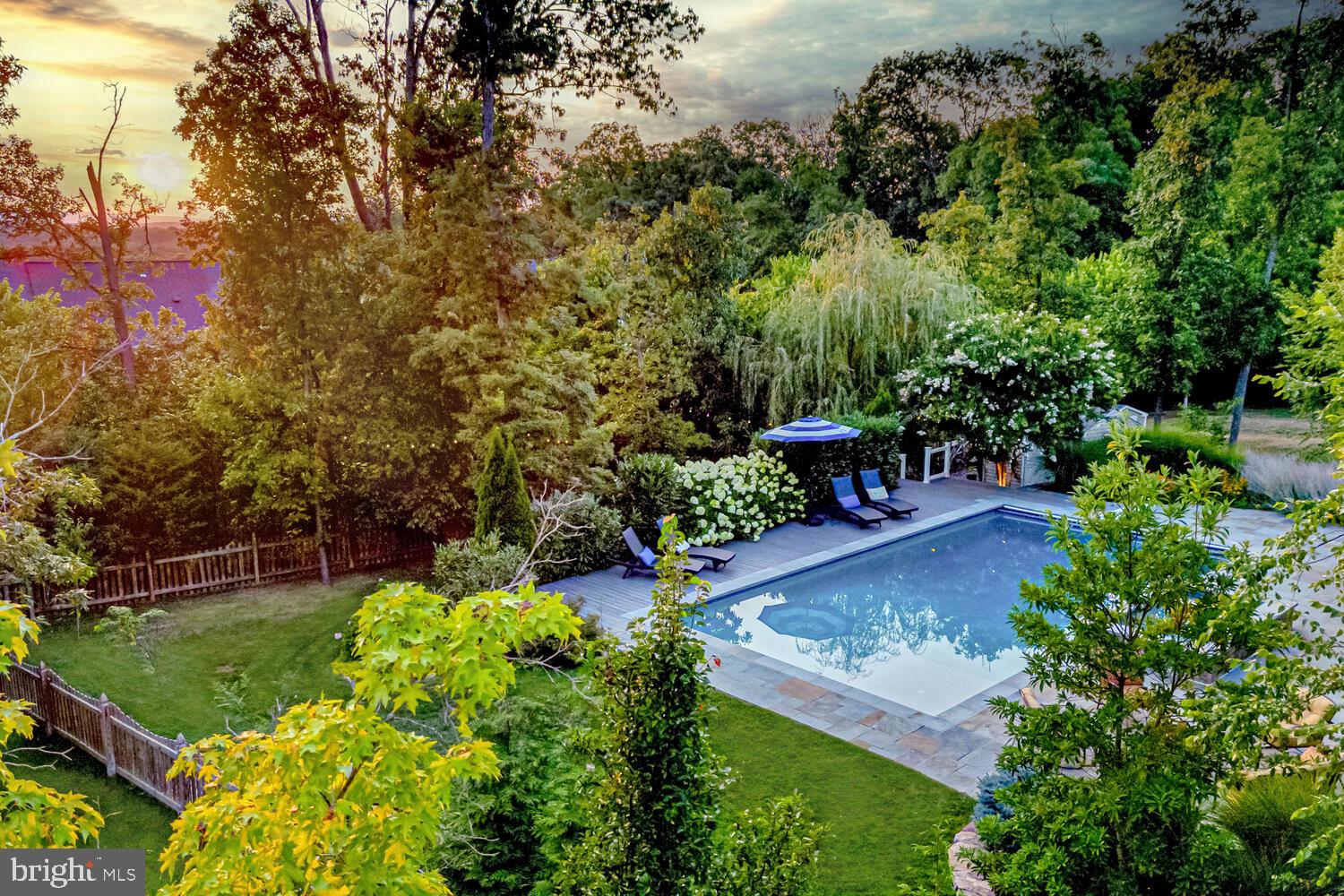 BROADLANDS SOUTH - Residential