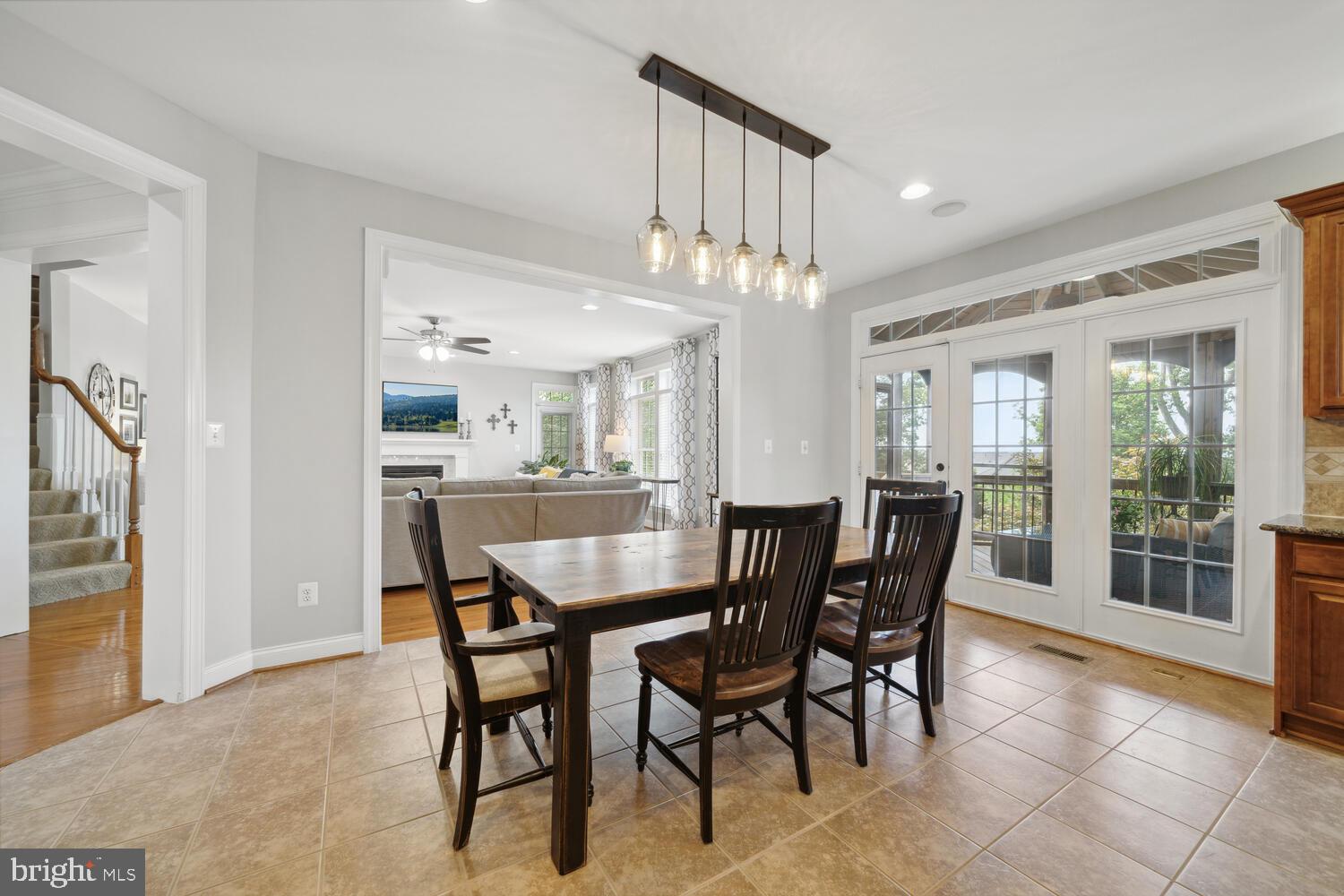 BROADLANDS SOUTH - Residential