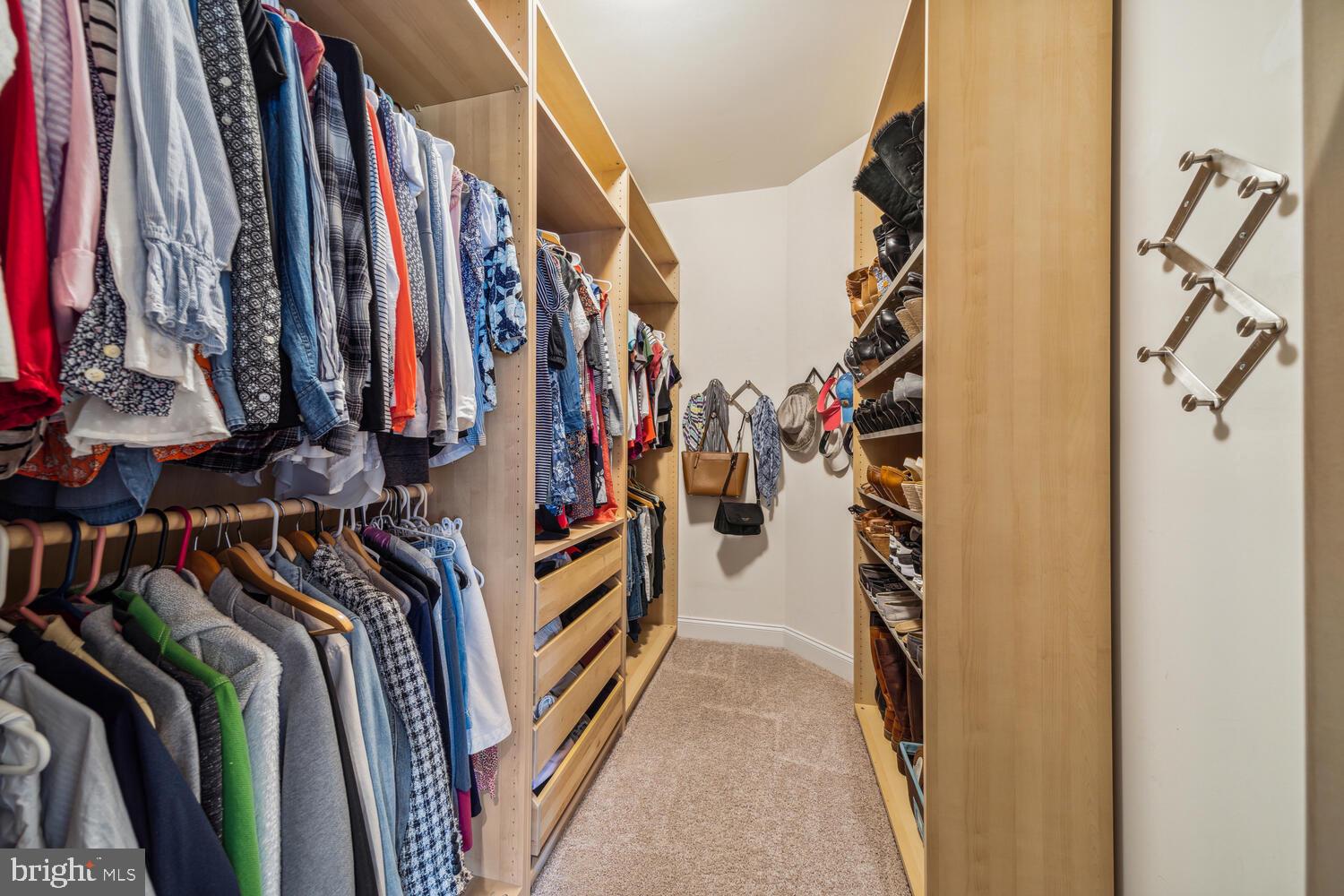 BROADLANDS SOUTH - Residential