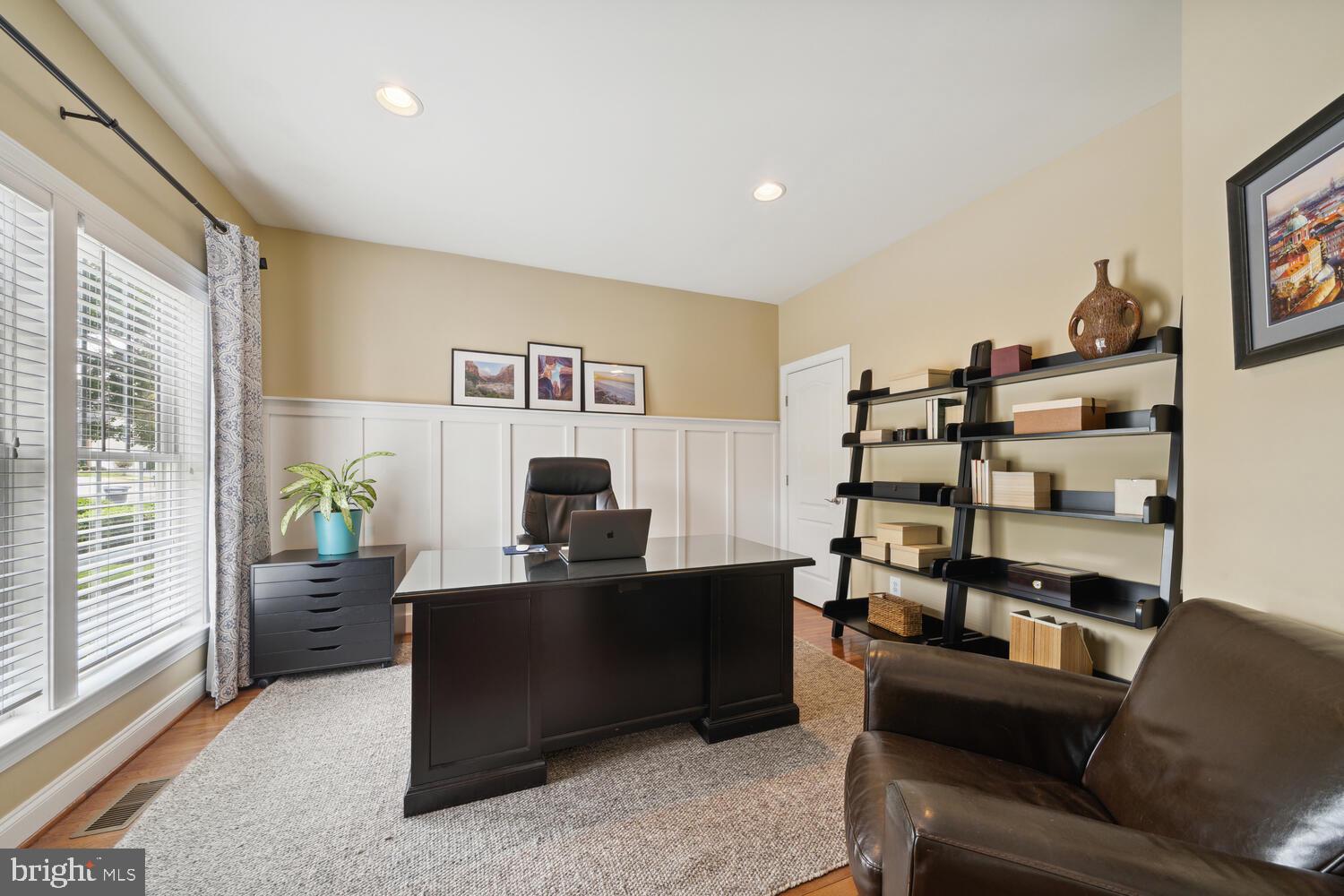 BROADLANDS SOUTH - Residential