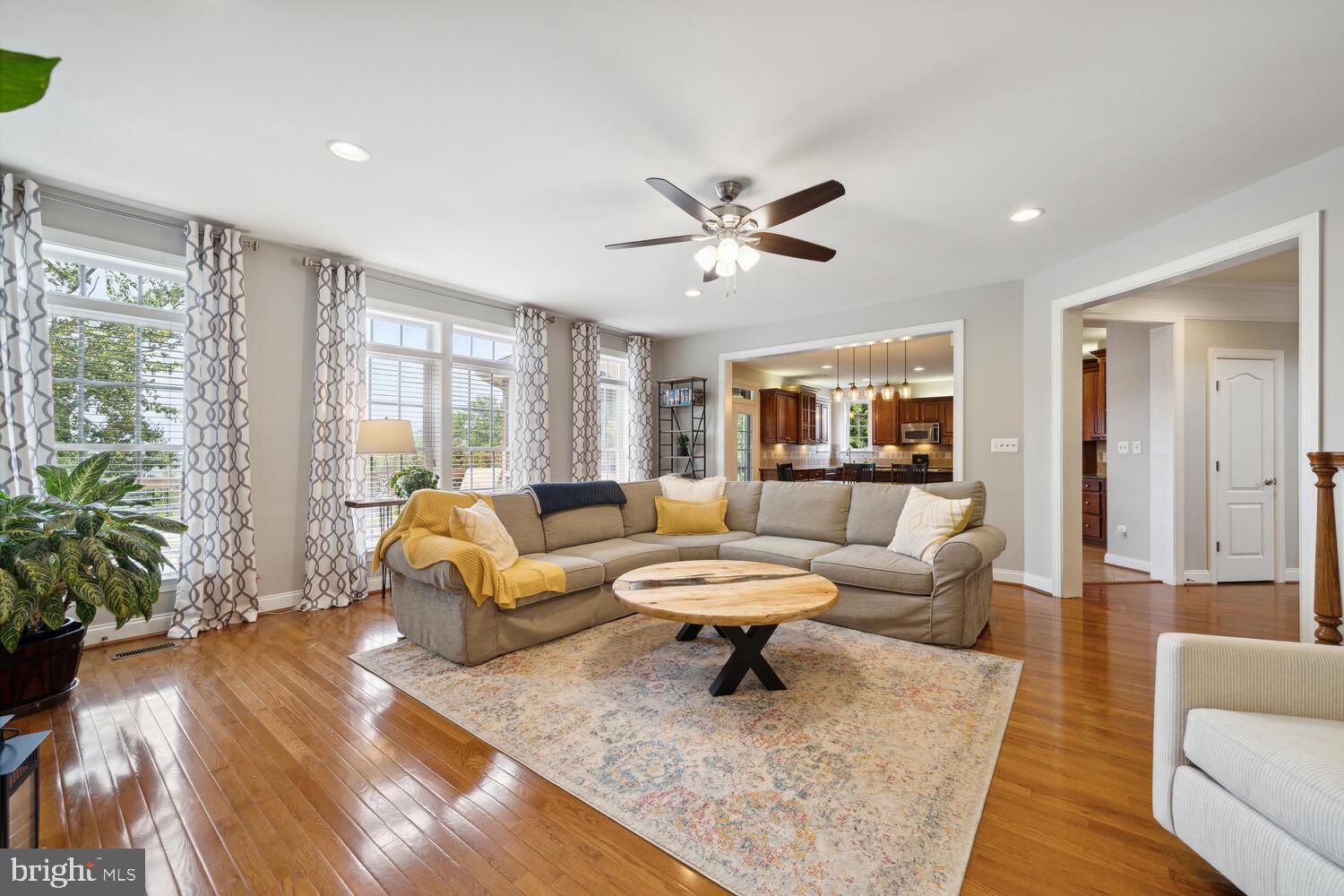 BROADLANDS SOUTH - Residential