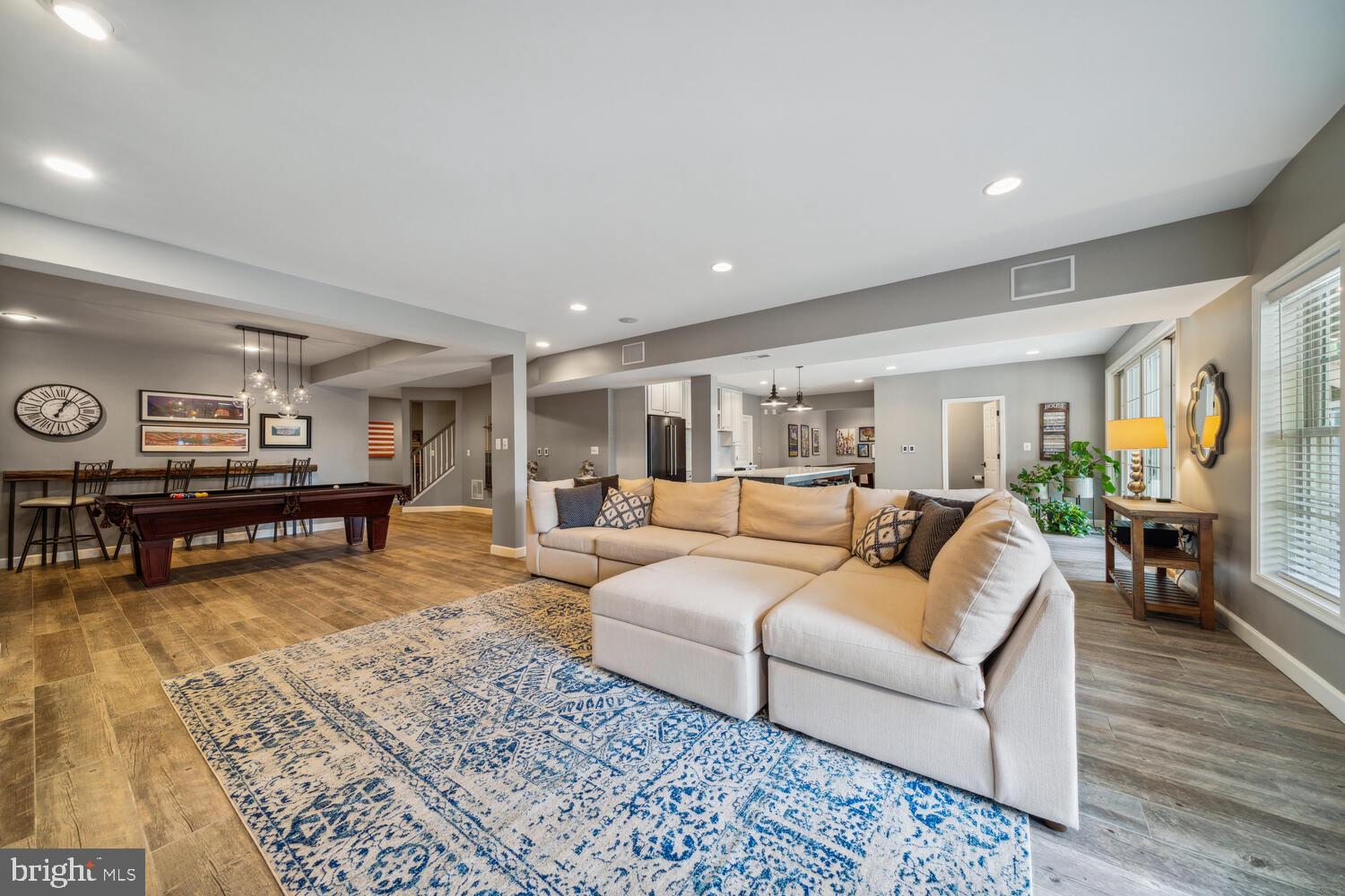 BROADLANDS SOUTH - Residential