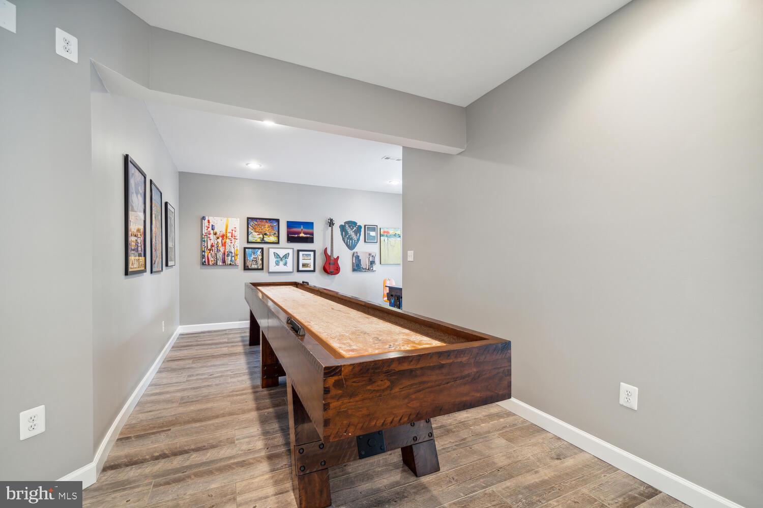 BROADLANDS SOUTH - Residential