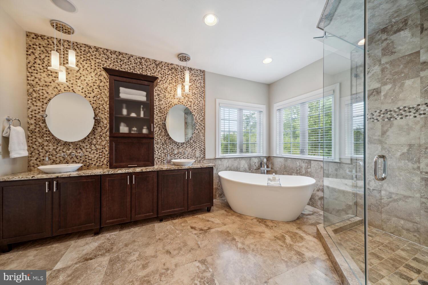 BROADLANDS SOUTH - Residential