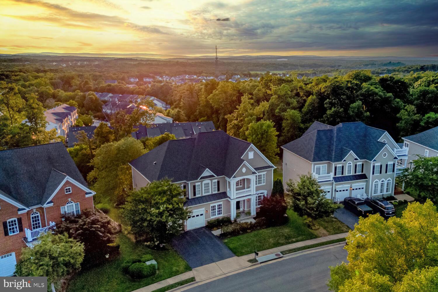 BROADLANDS SOUTH - Residential