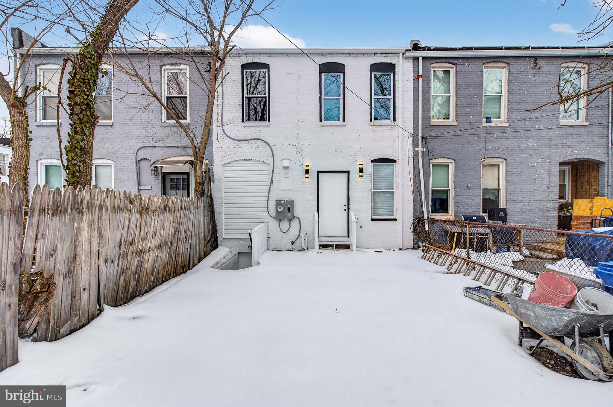 WINCHESTER - Residential