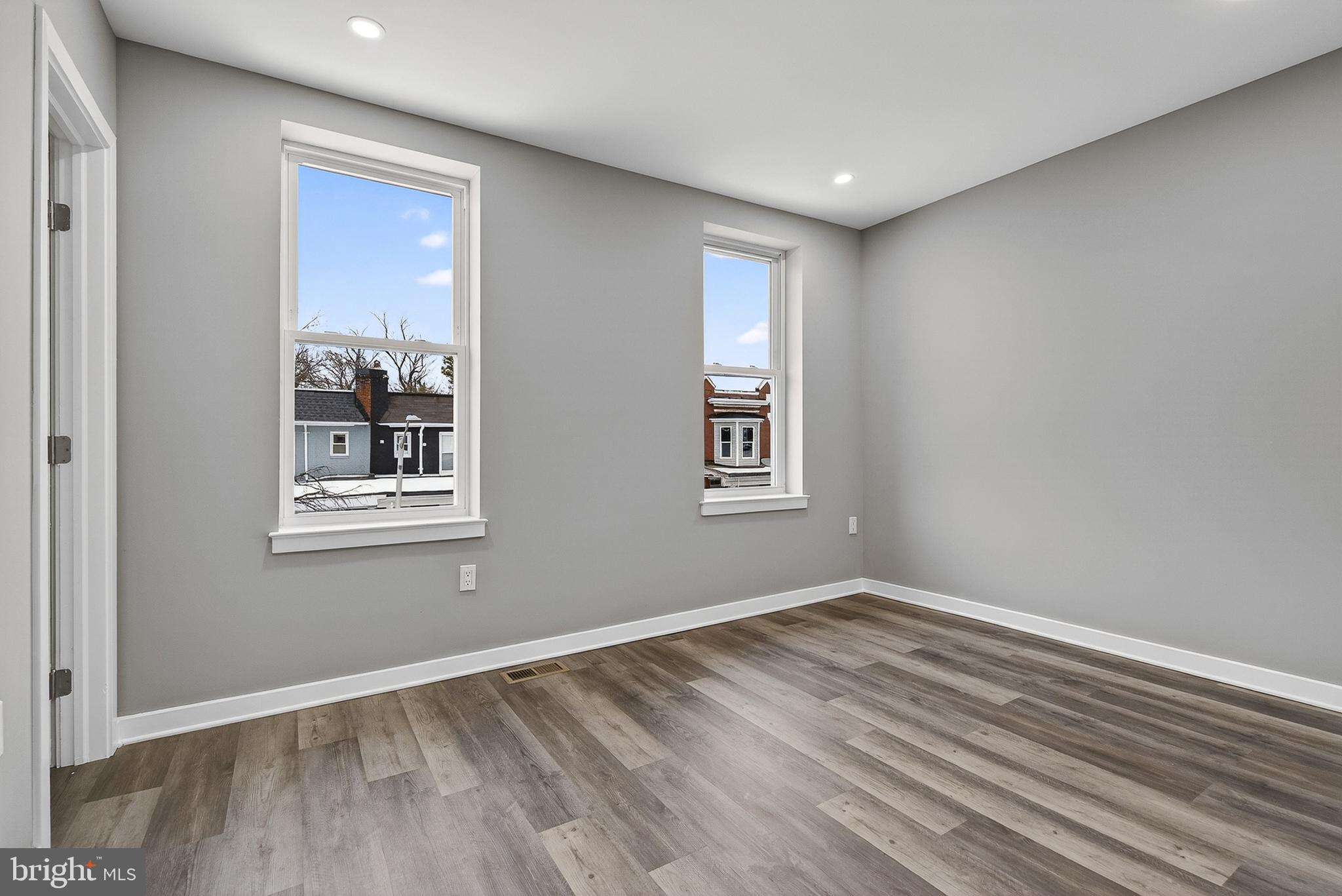 WINCHESTER - Residential