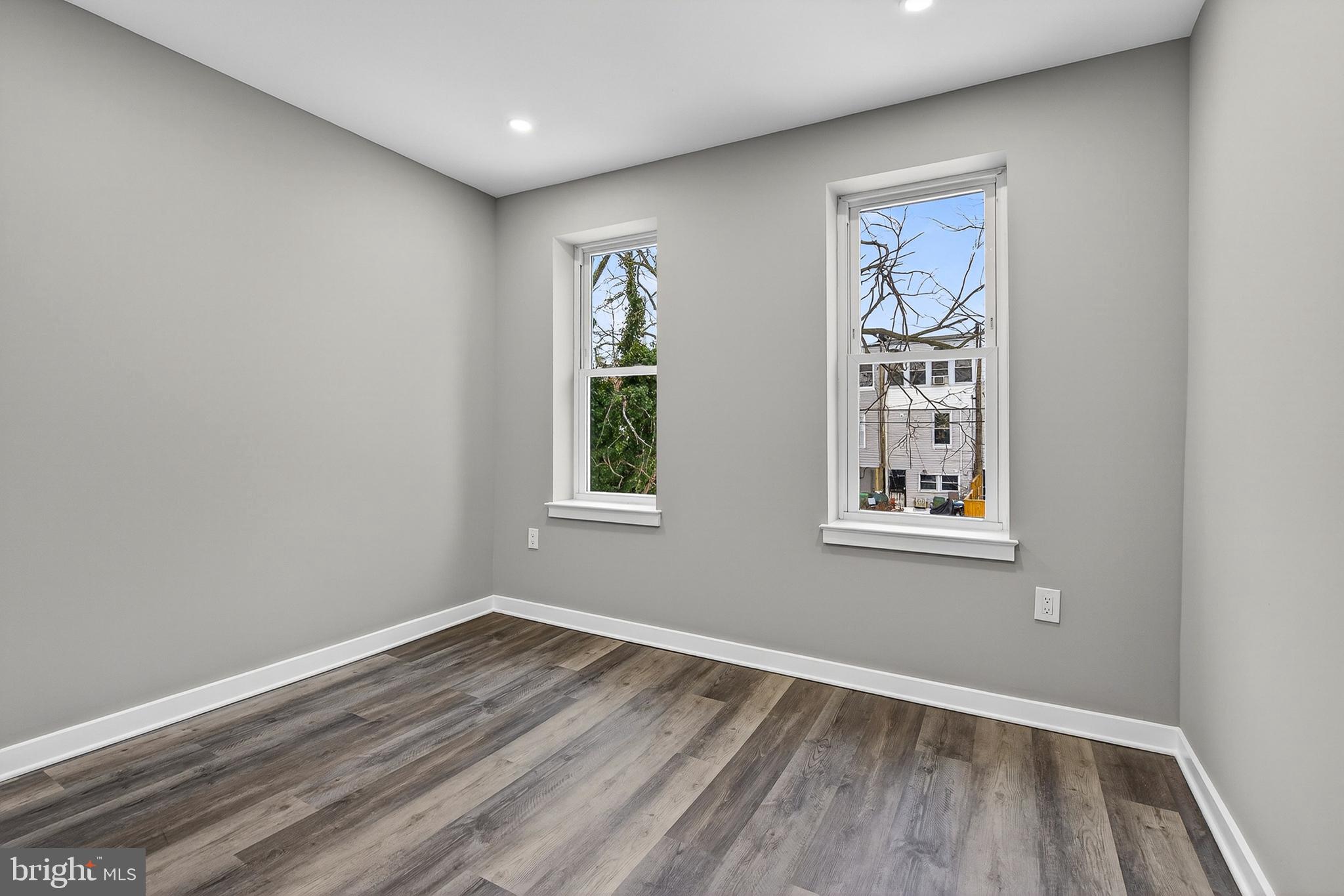 WINCHESTER - Residential