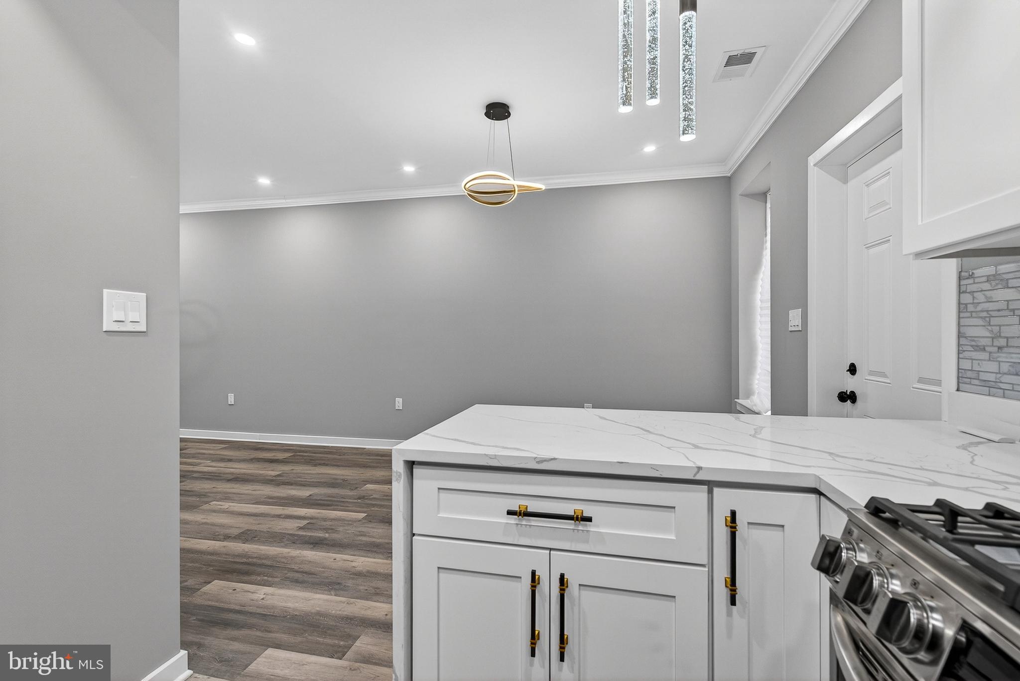 WINCHESTER - Residential