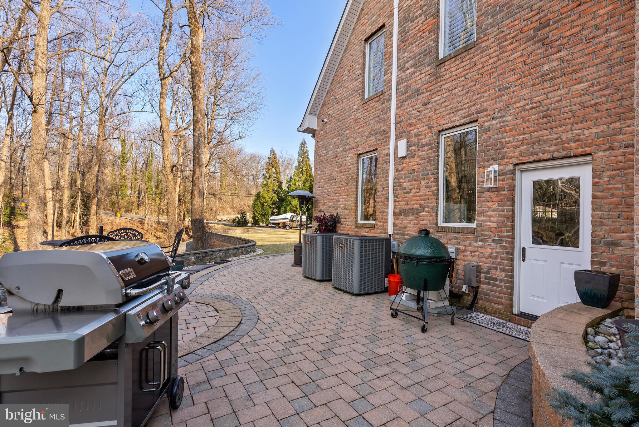 SEVERN FOREST - Residential Lease