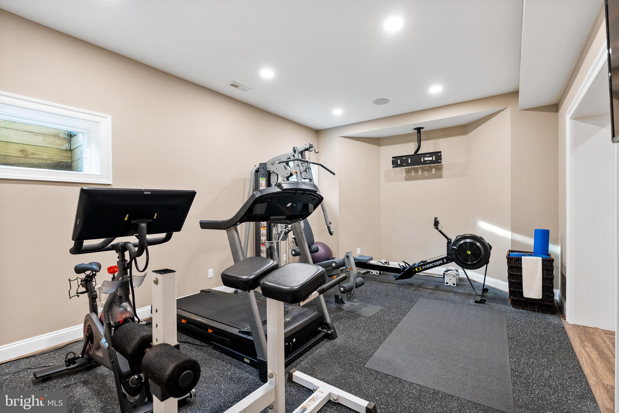 SEVERN FOREST - Residential Lease