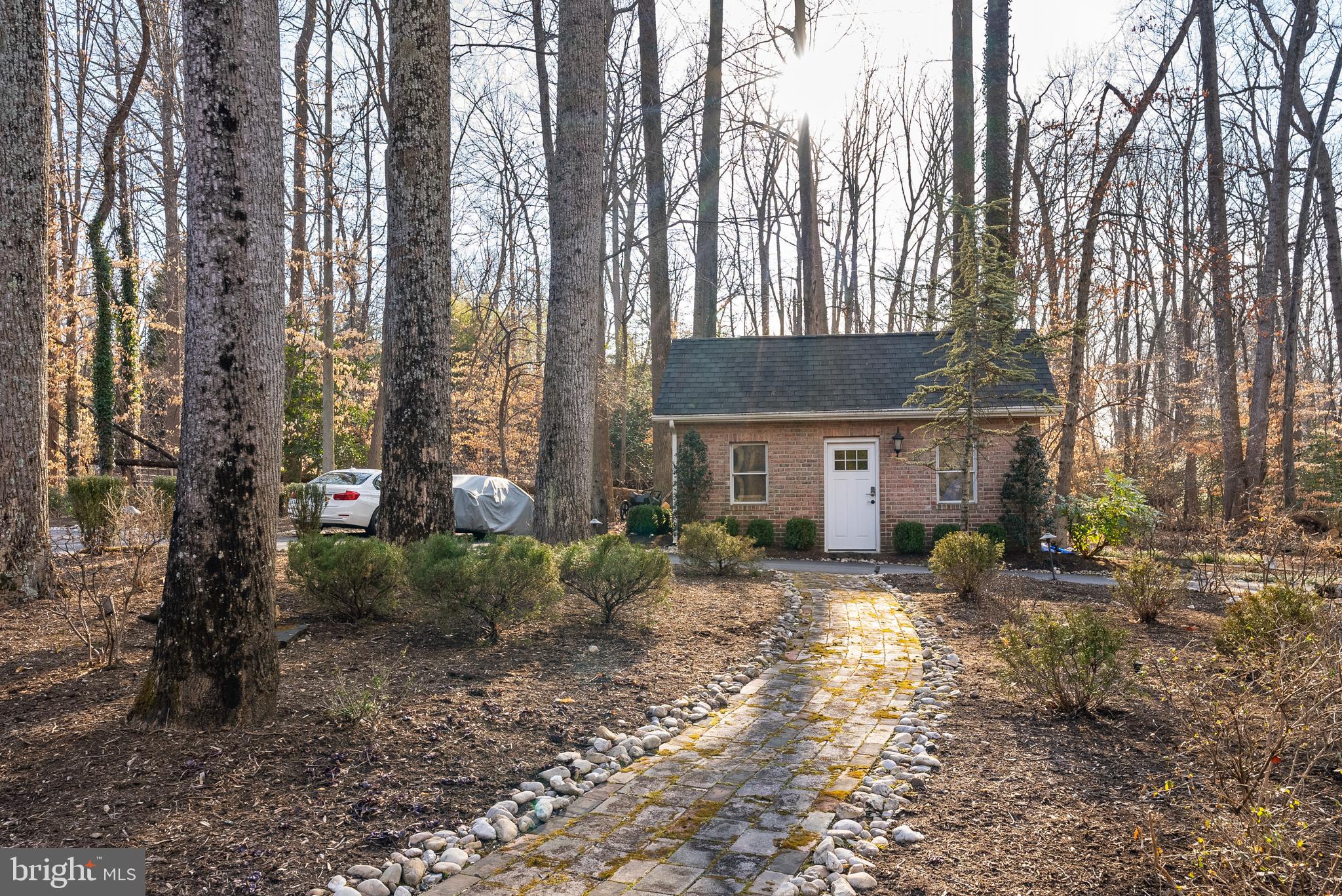SEVERN FOREST - Residential Lease
