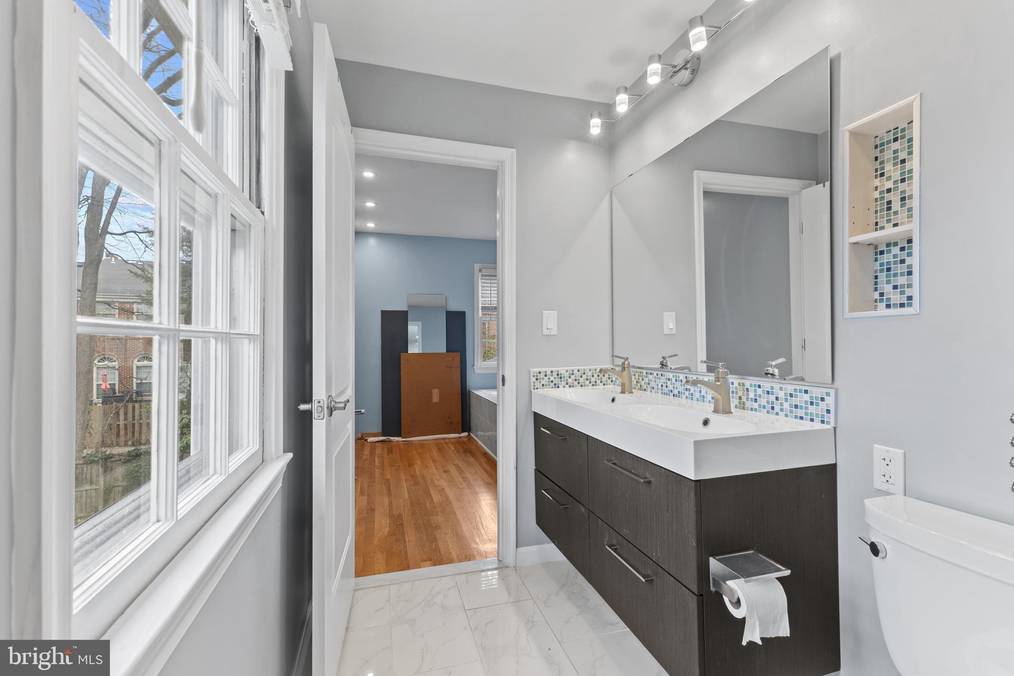 MILWAY MEADOWS - Residential
